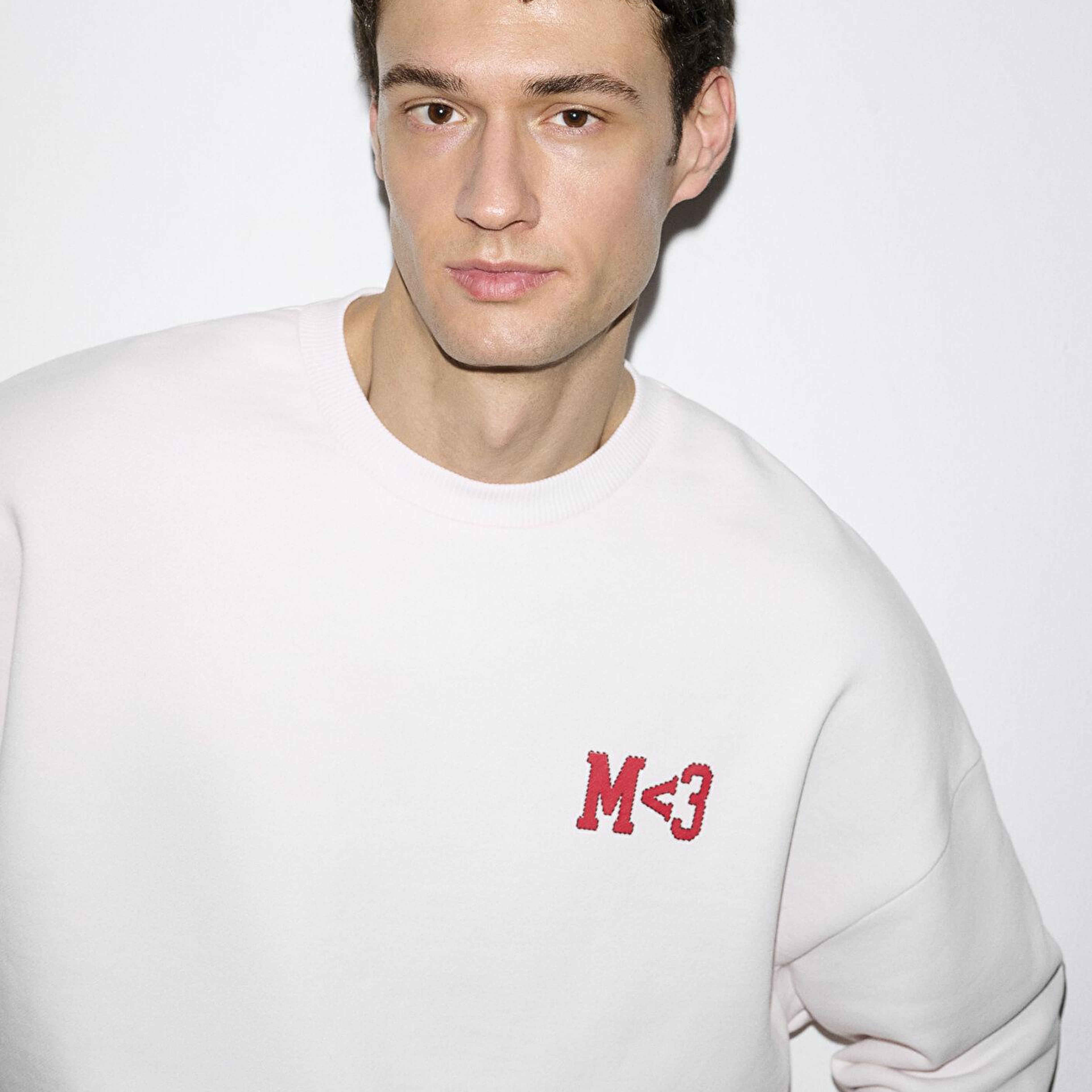Mavi M Kalp İşlemeli Bisiklet Yaka Pembe Sweatshirt 0S10577-70989