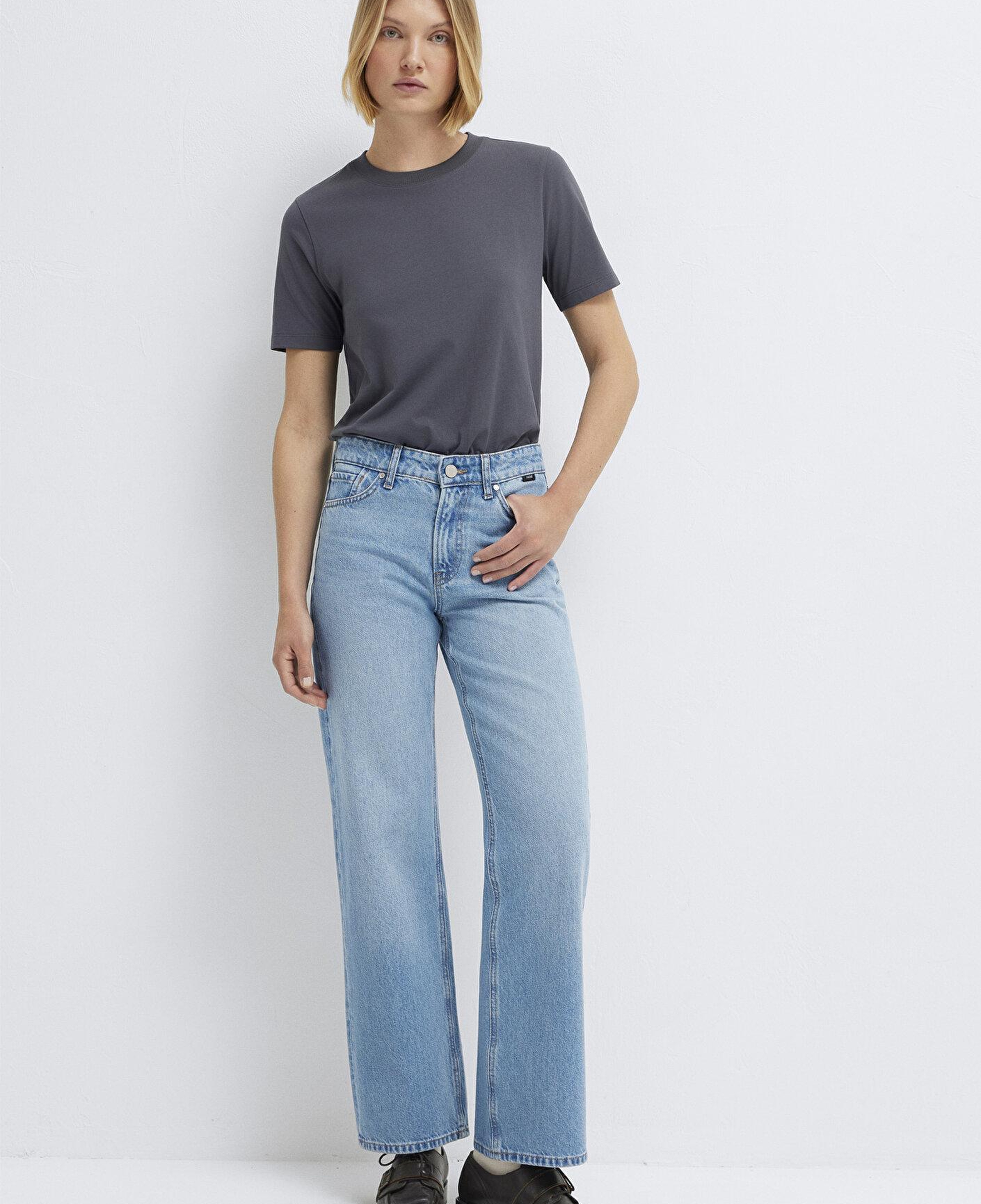 Mavi Gri Basic Tişört Semi Slim Fit / Yarı Dar Kesim 1613895-83620