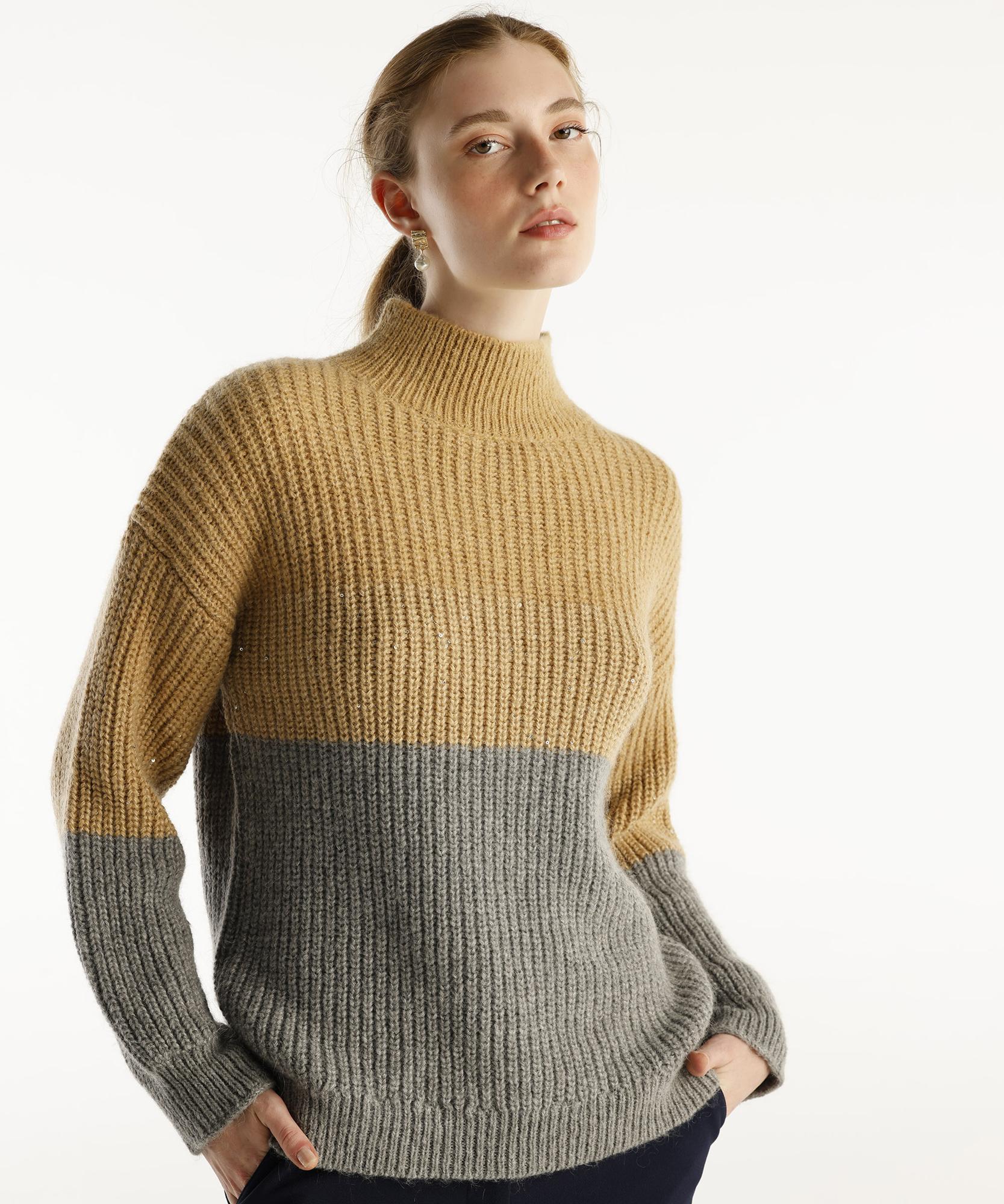 YARGICI Renk Bloklu Kazak