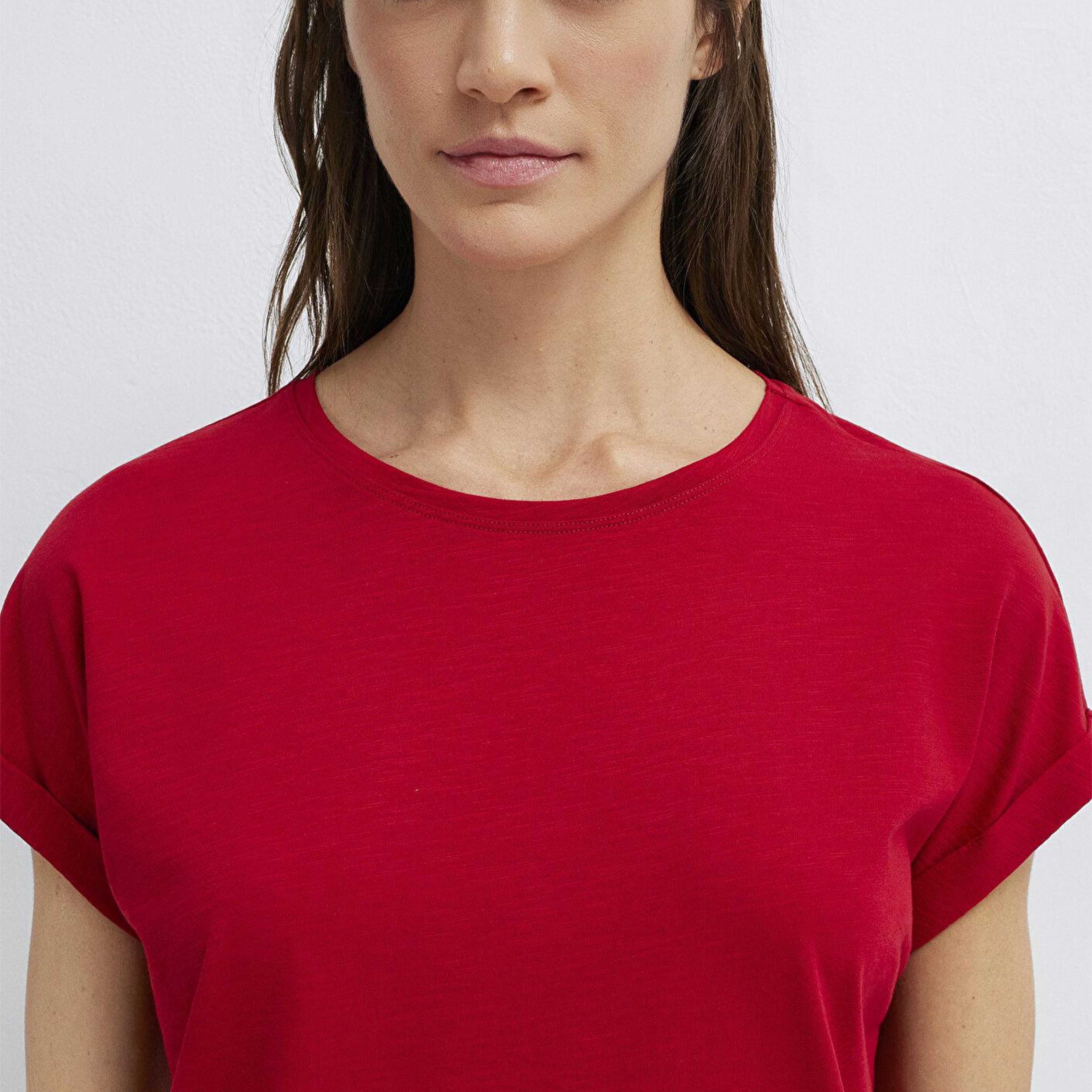 Mavi Bisiklet Yaka Kırmızı Basic Tişört Regular Fit / Normal Kesim 1614177-86417