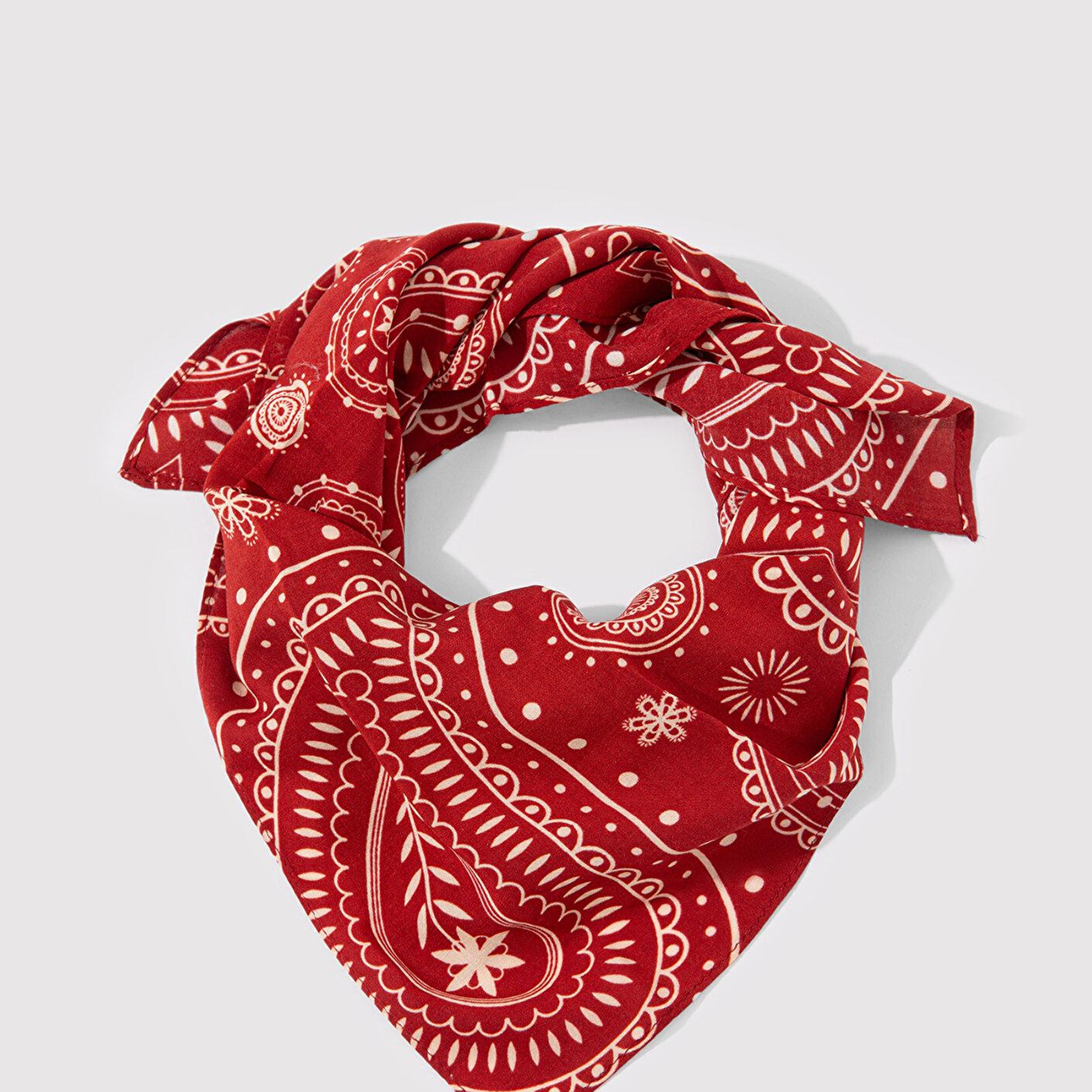 Mavi Baskılı Kırmızı Bandana 1912969-10076