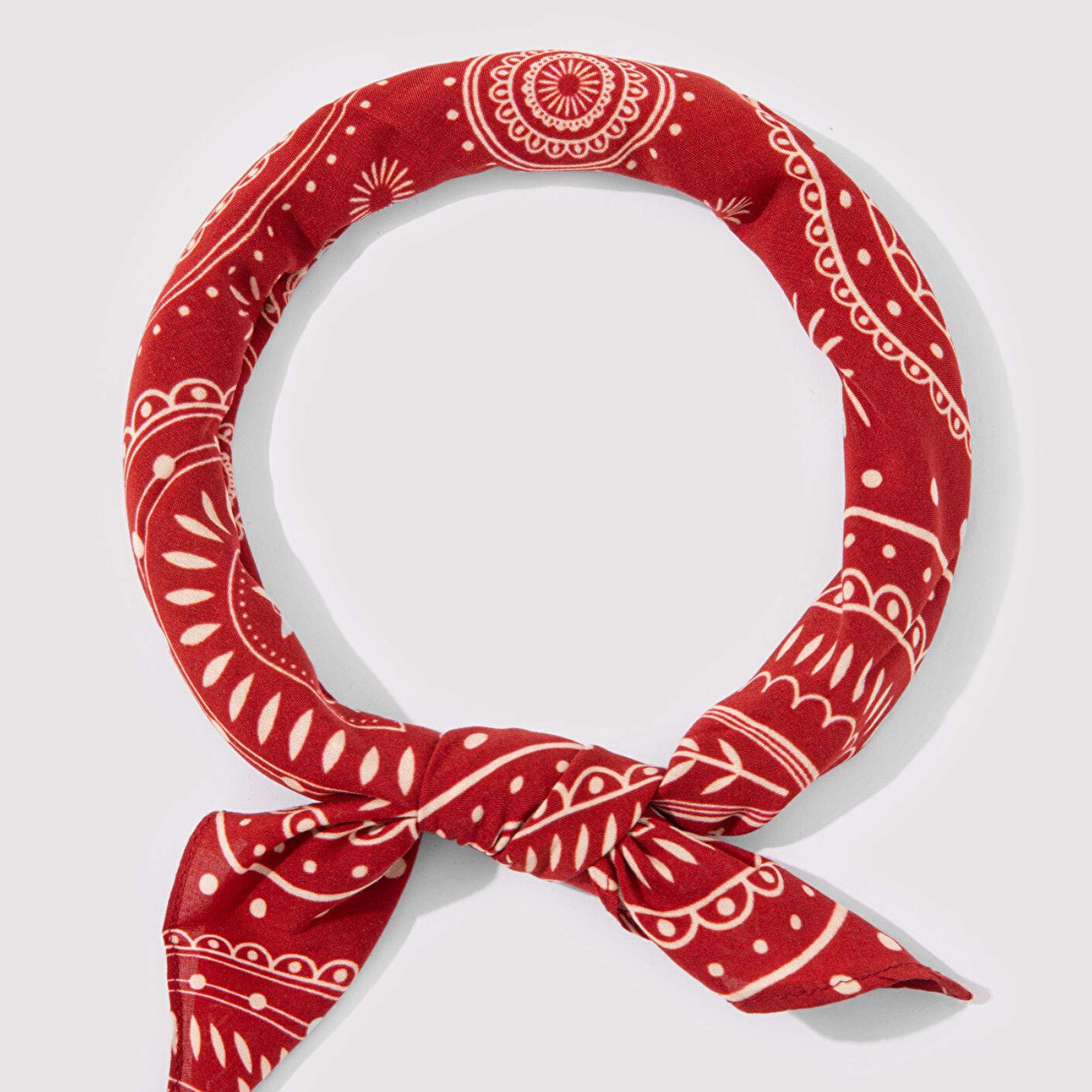 Mavi Baskılı Kırmızı Bandana 1912969-10076