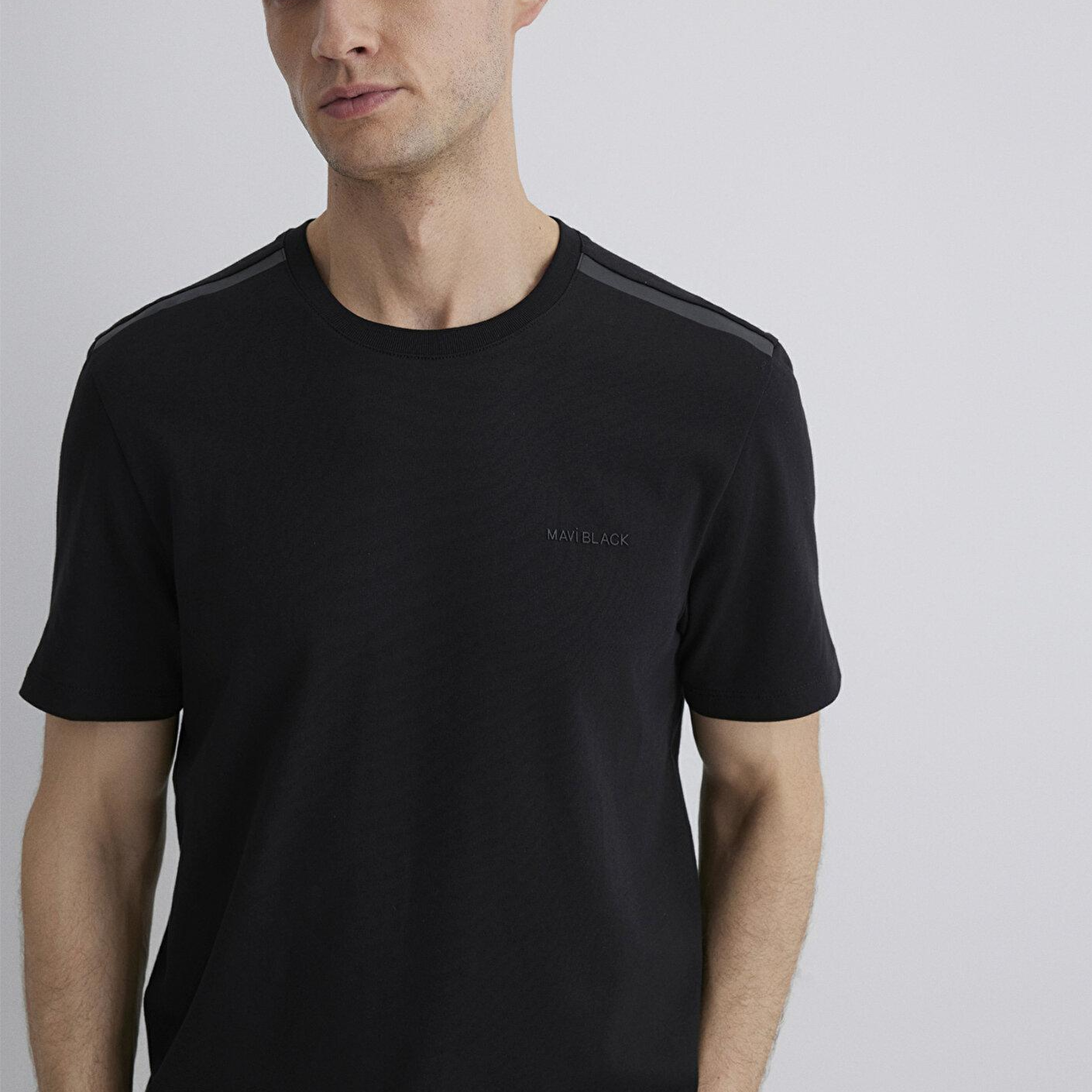 Mavi Mavi Black Siyah Tişört Regular Fit / Normal Kesim 0612689-900