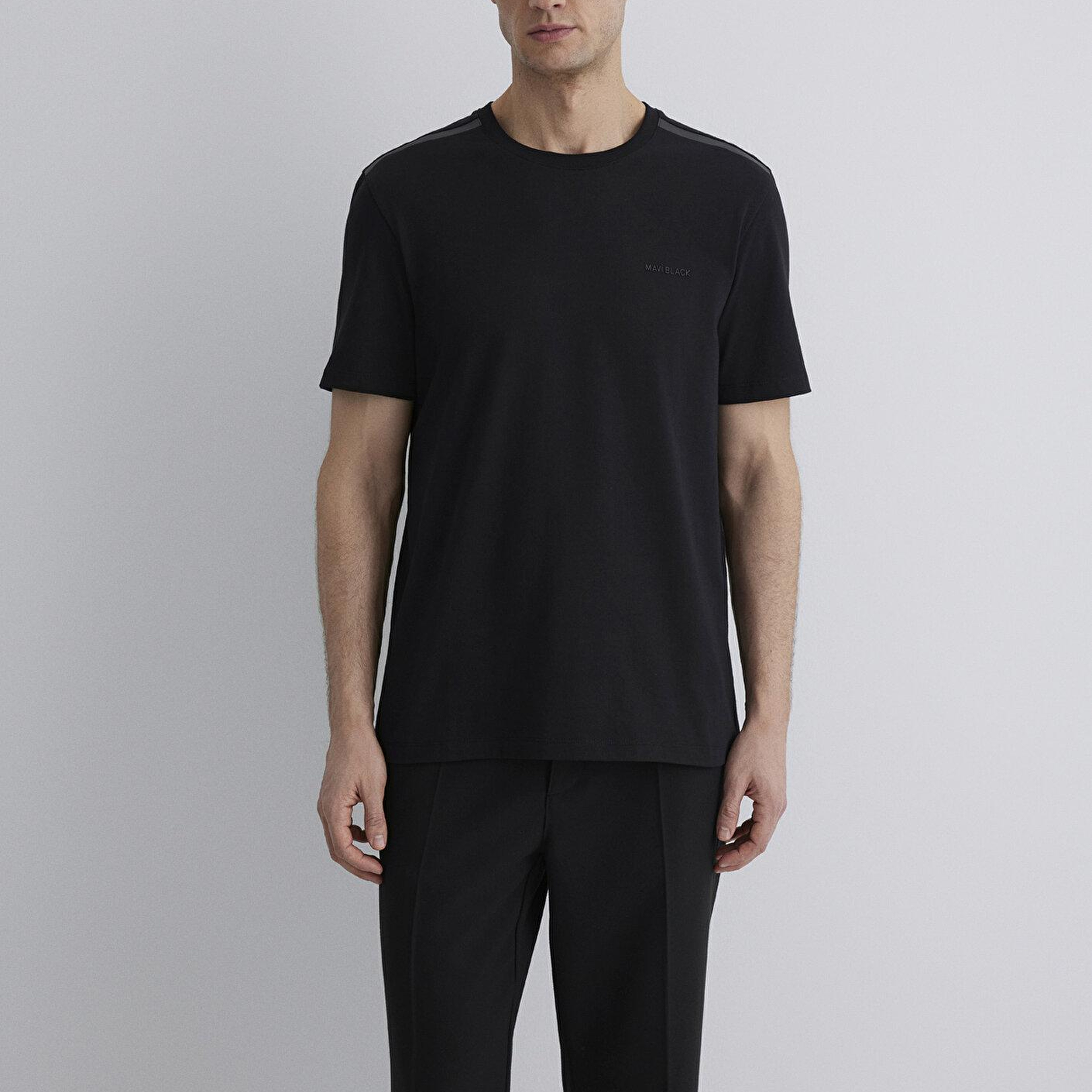 Mavi Mavi Black Siyah Tişört Regular Fit / Normal Kesim 0612689-900