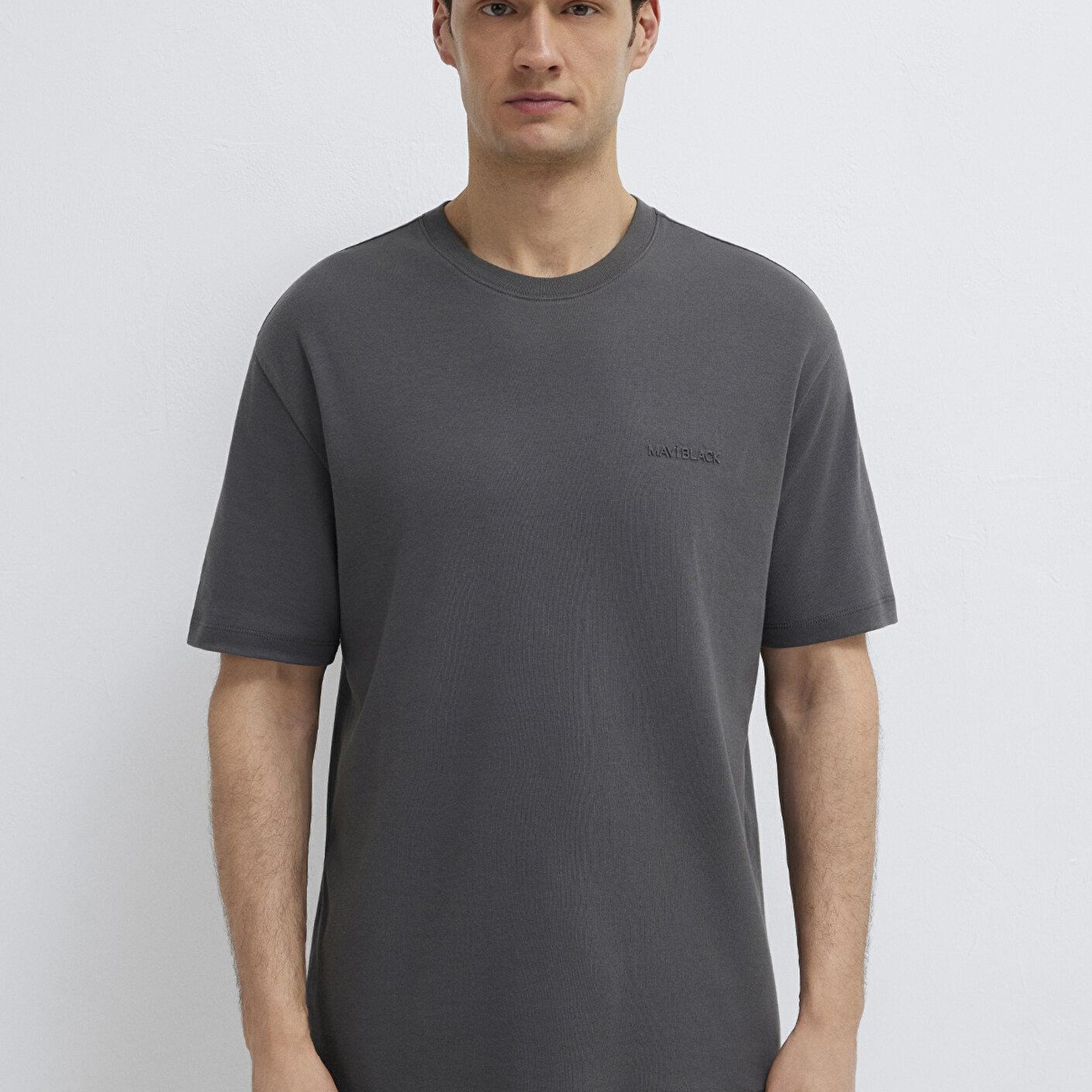 Mavi Mavi Black Antrasit Basic Tişört Loose Fit / Bol Rahat Kesim 0612645-80106