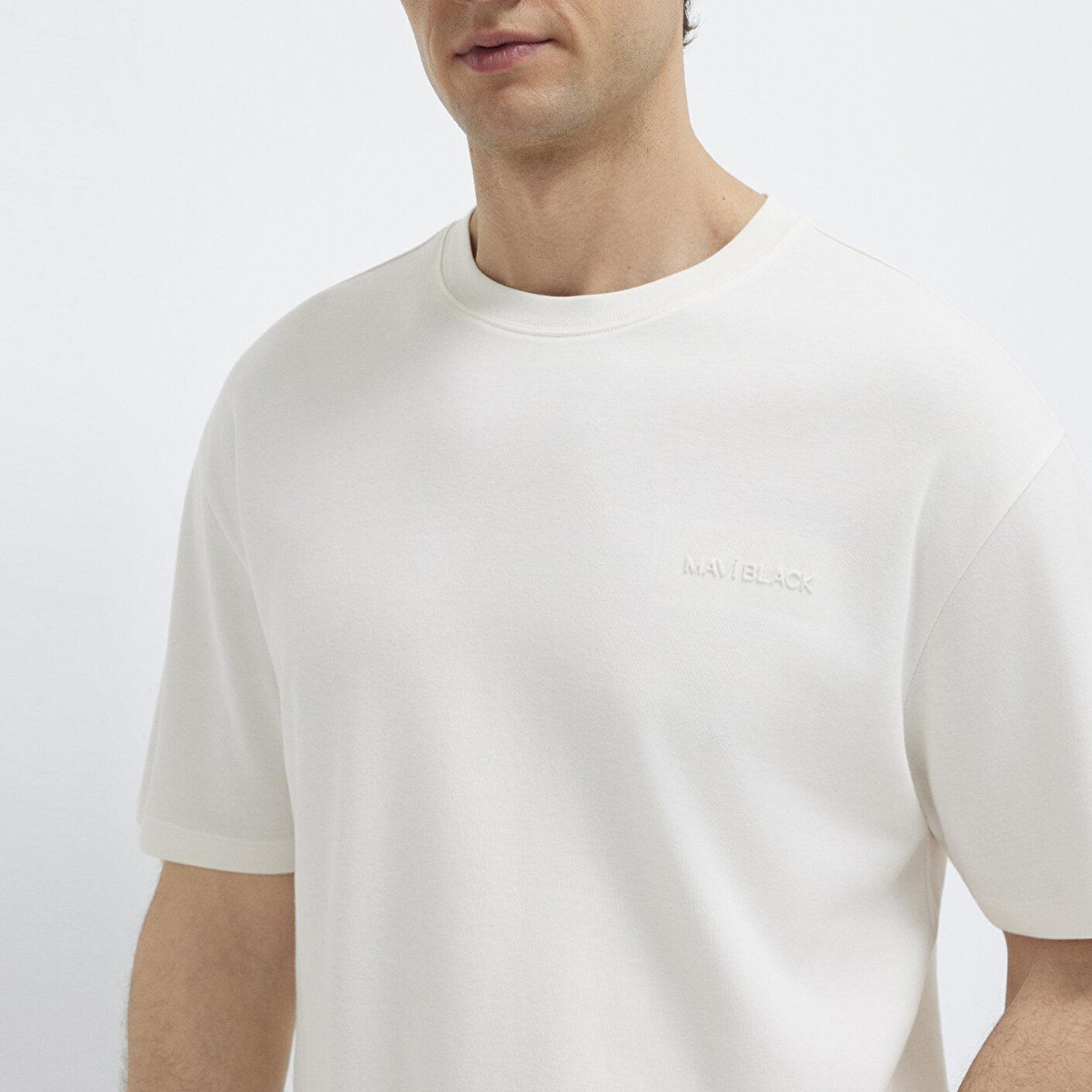 Mavi Mavi Black Ekru Basic Tişört Loose Fit / Bol Rahat Kesim 0612645-70057