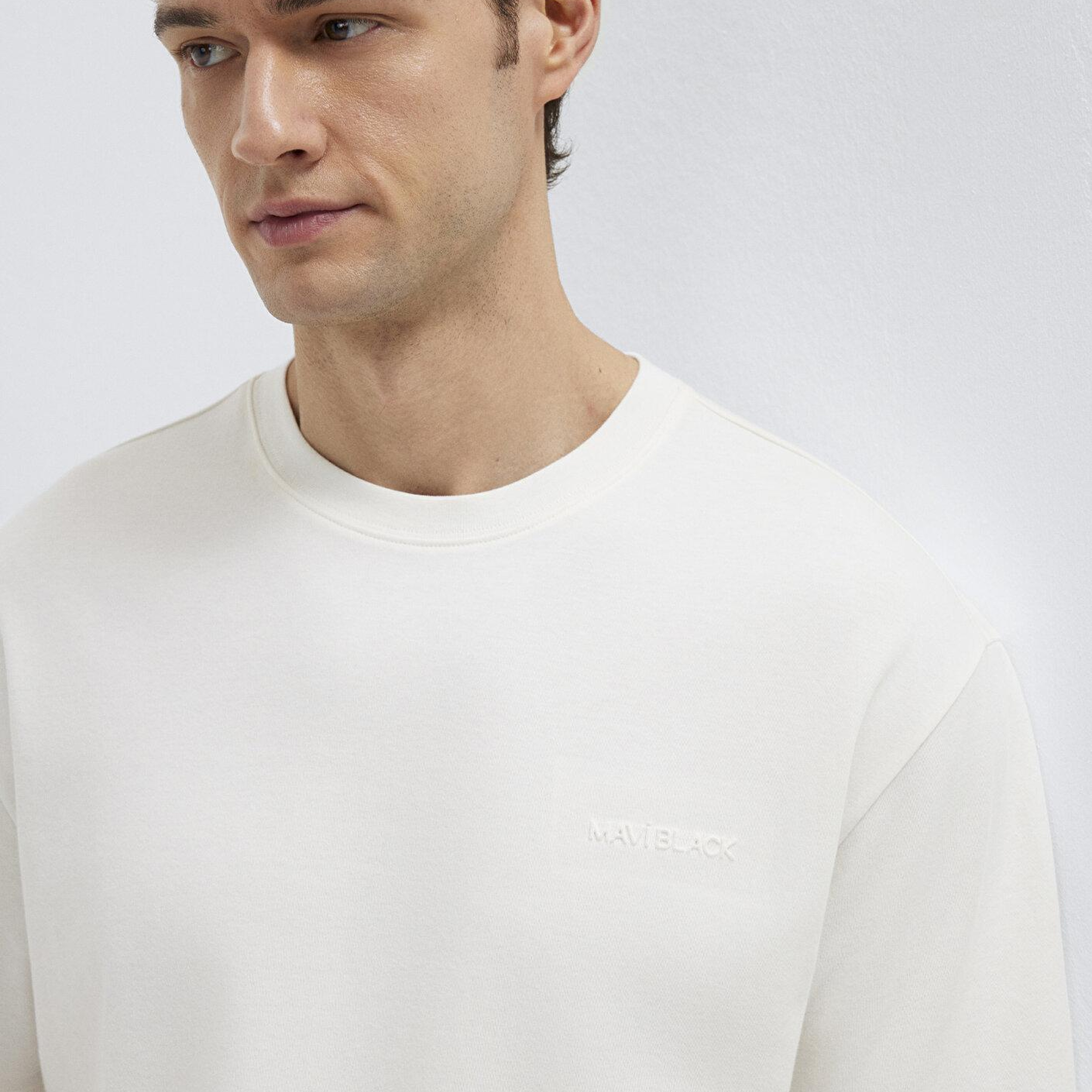 Mavi Mavi Black Ekru Basic Tişört Loose Fit / Bol Rahat Kesim 0612645-70057