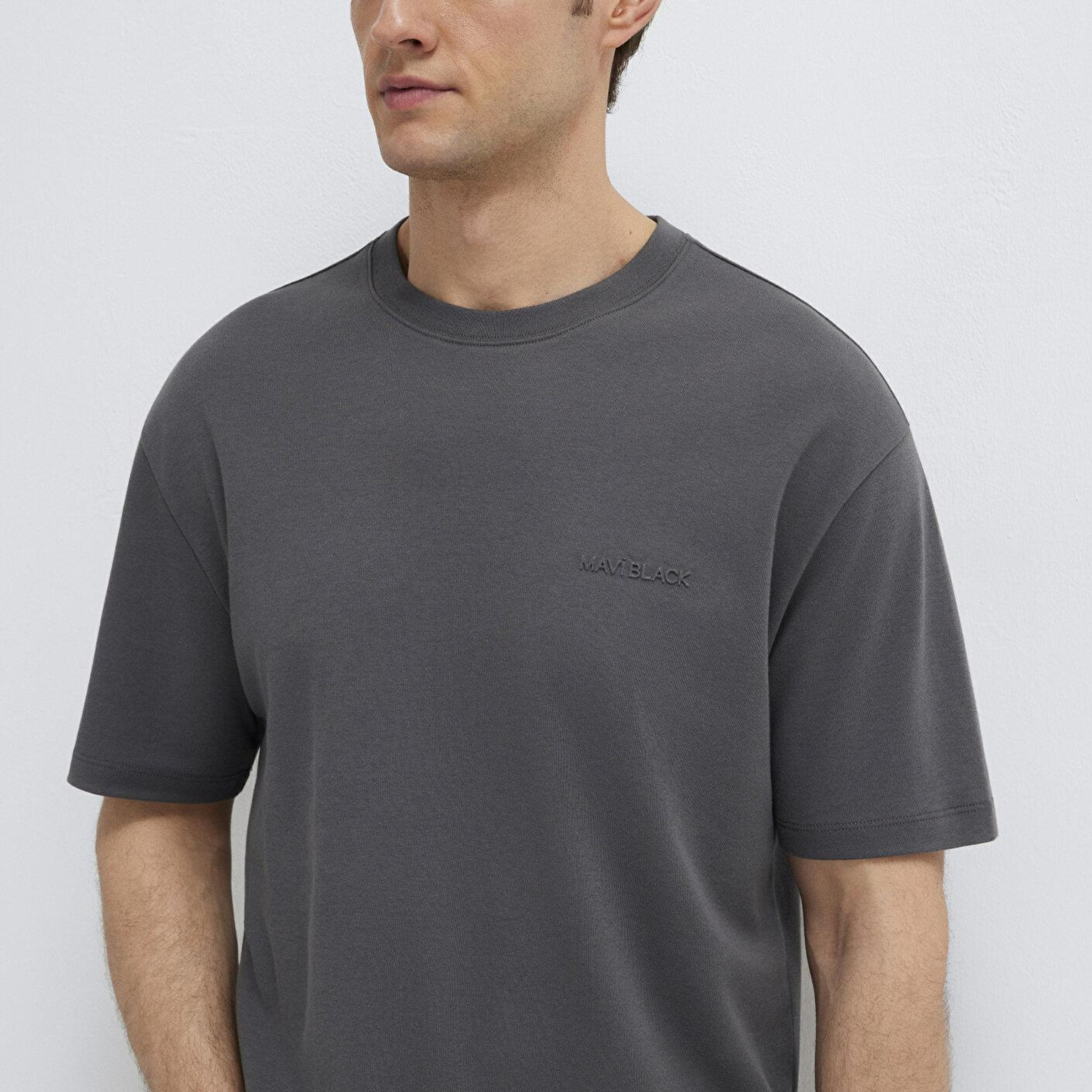 Mavi Mavi Black Antrasit Basic Tişört Loose Fit / Bol Rahat Kesim 0612645-80106