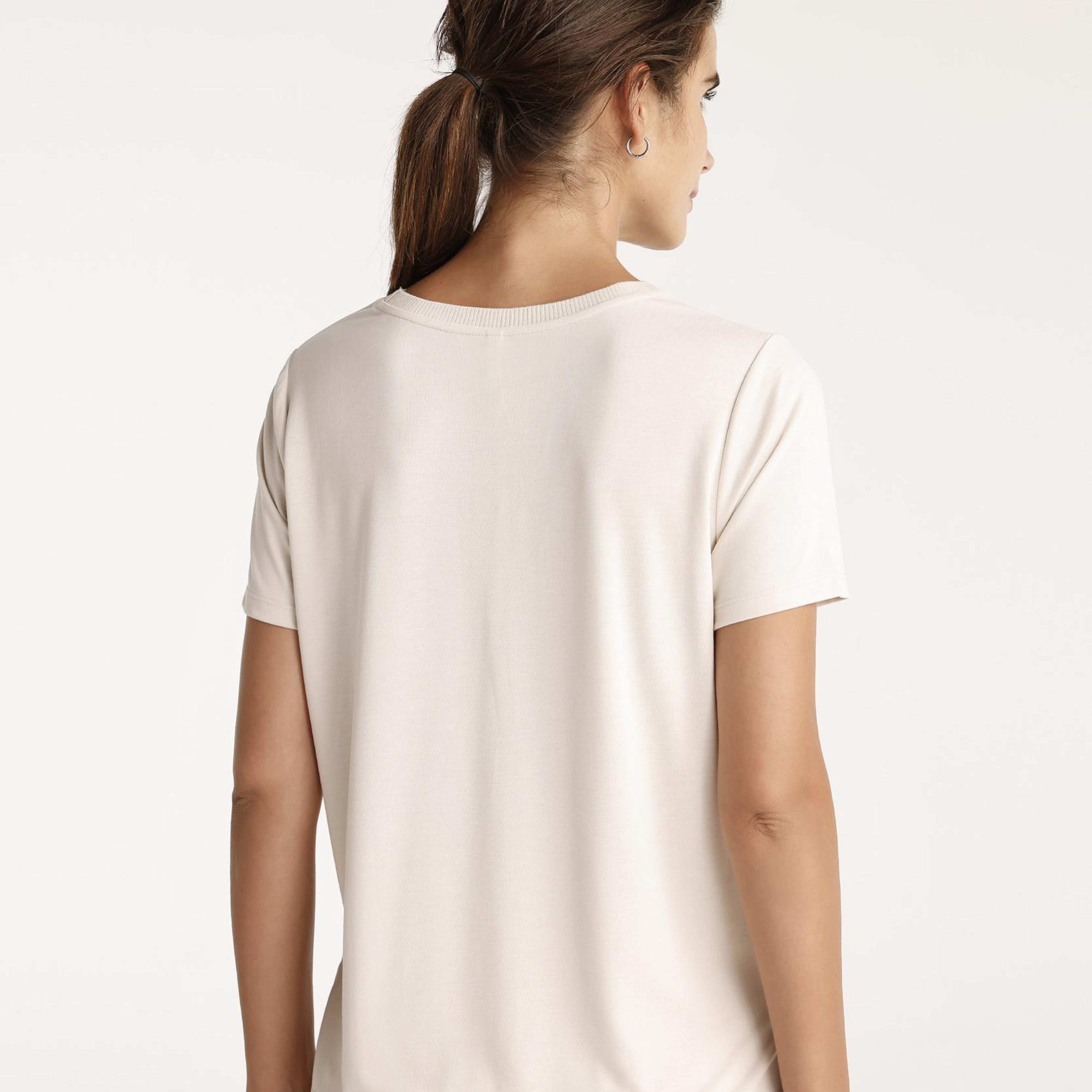 YARGICI Yaka Detaylı T-shirt