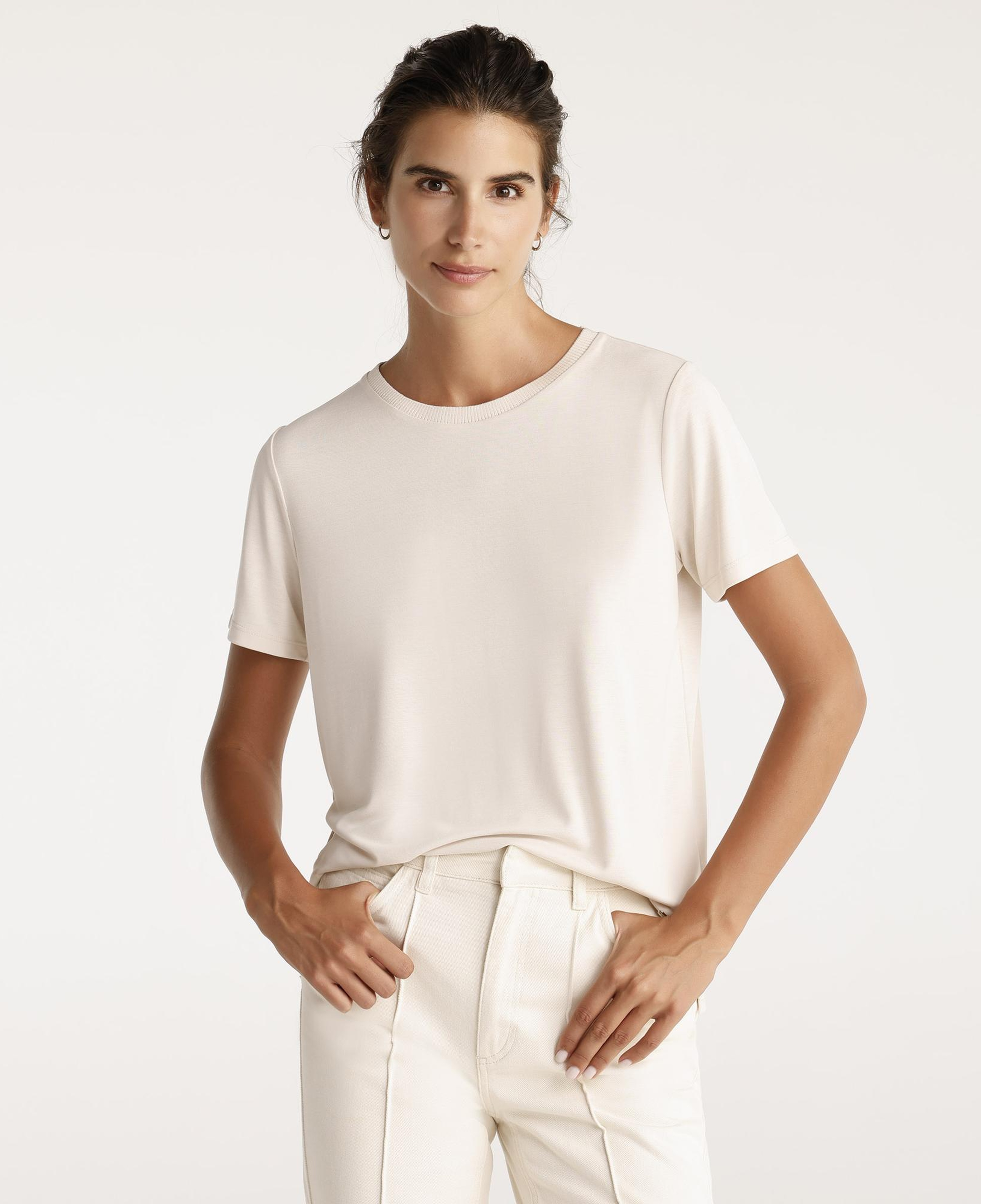 YARGICI Yaka Detaylı T-shirt