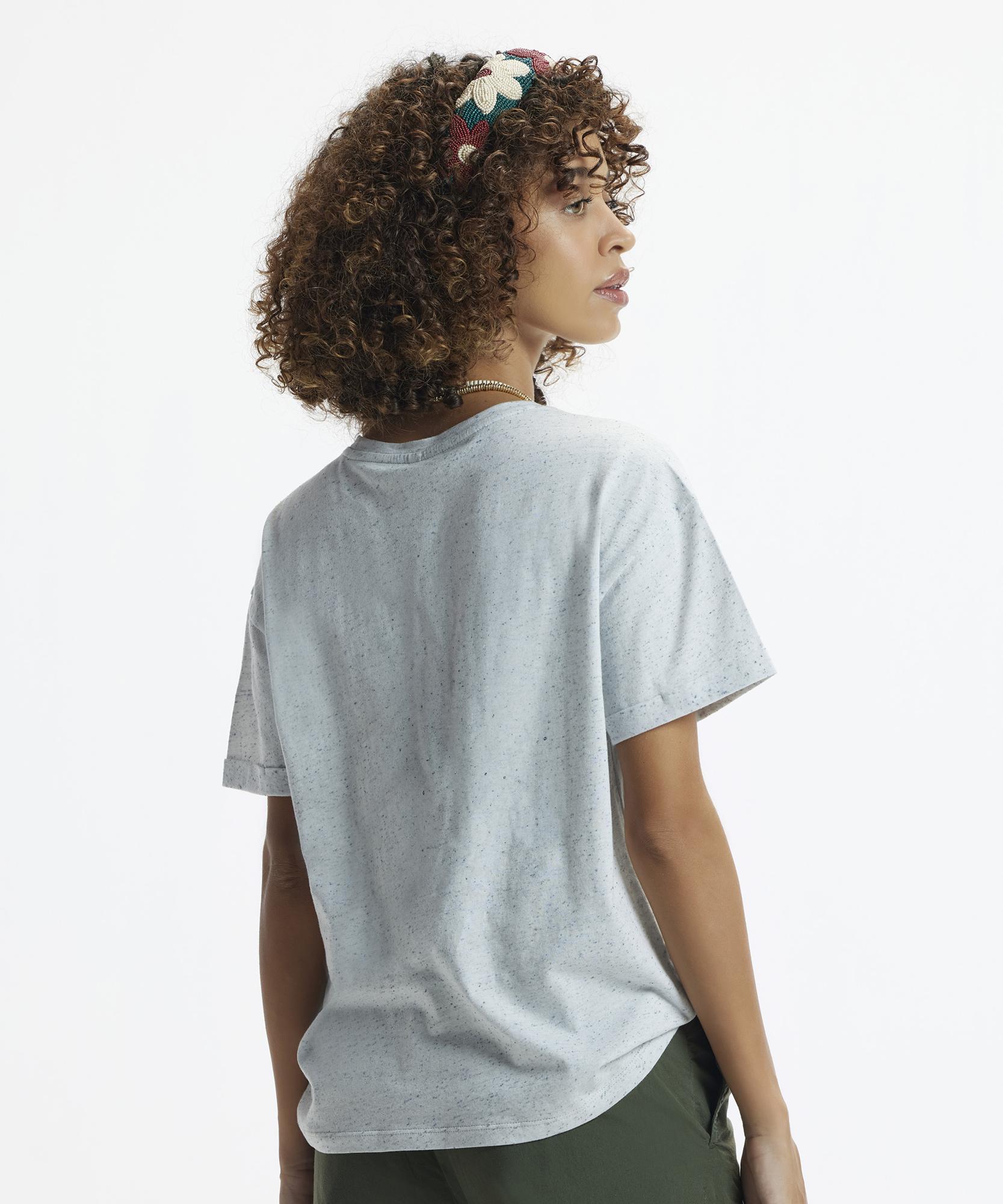 YARGICI Kolu Katlamalı Kısa Kollu T-Shirt