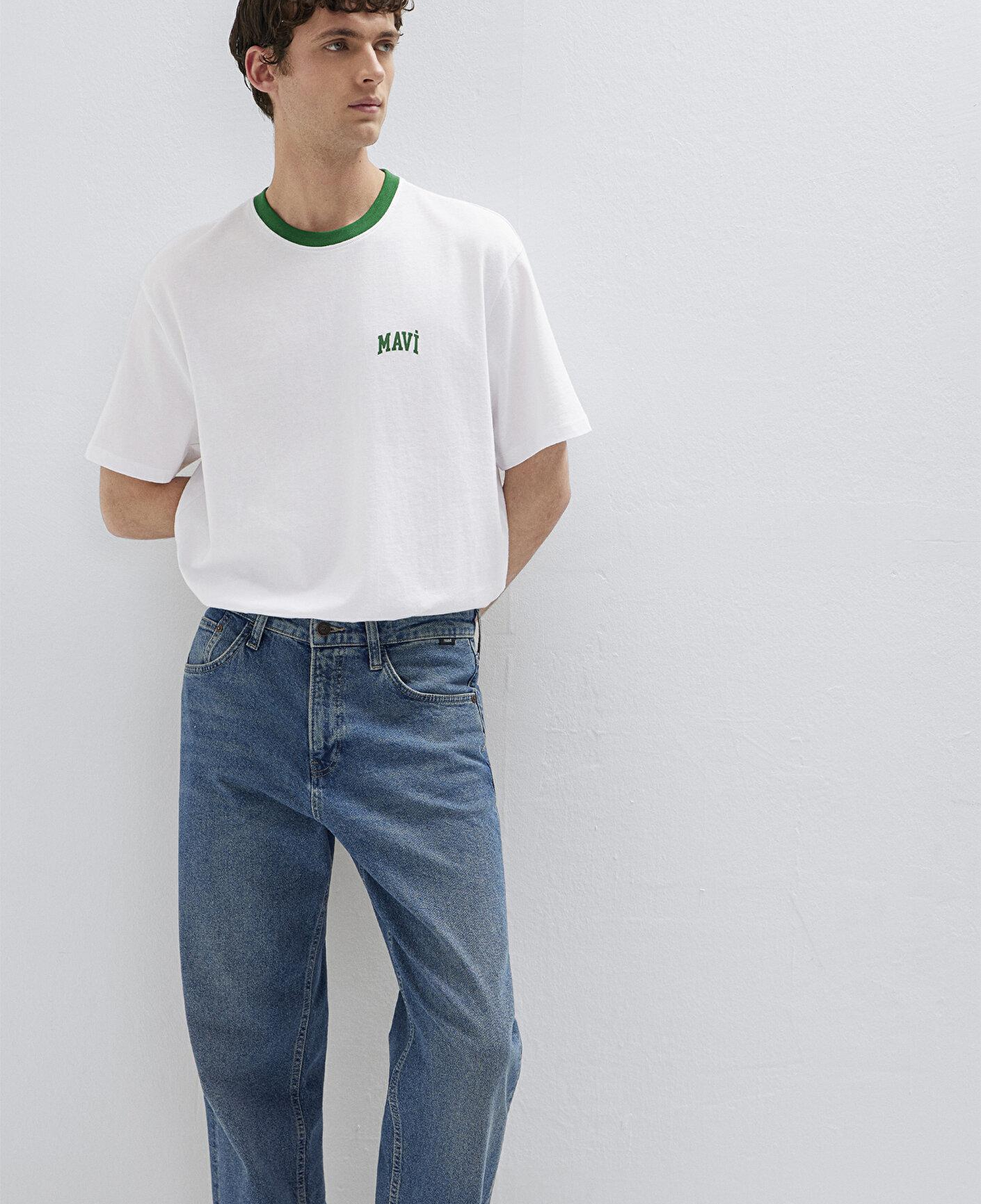 Mavi Mavi Logo Baskılı Biye Detaylı Beyaz Tişört Loose Fit / Bol Rahat Kesim 0613557-620