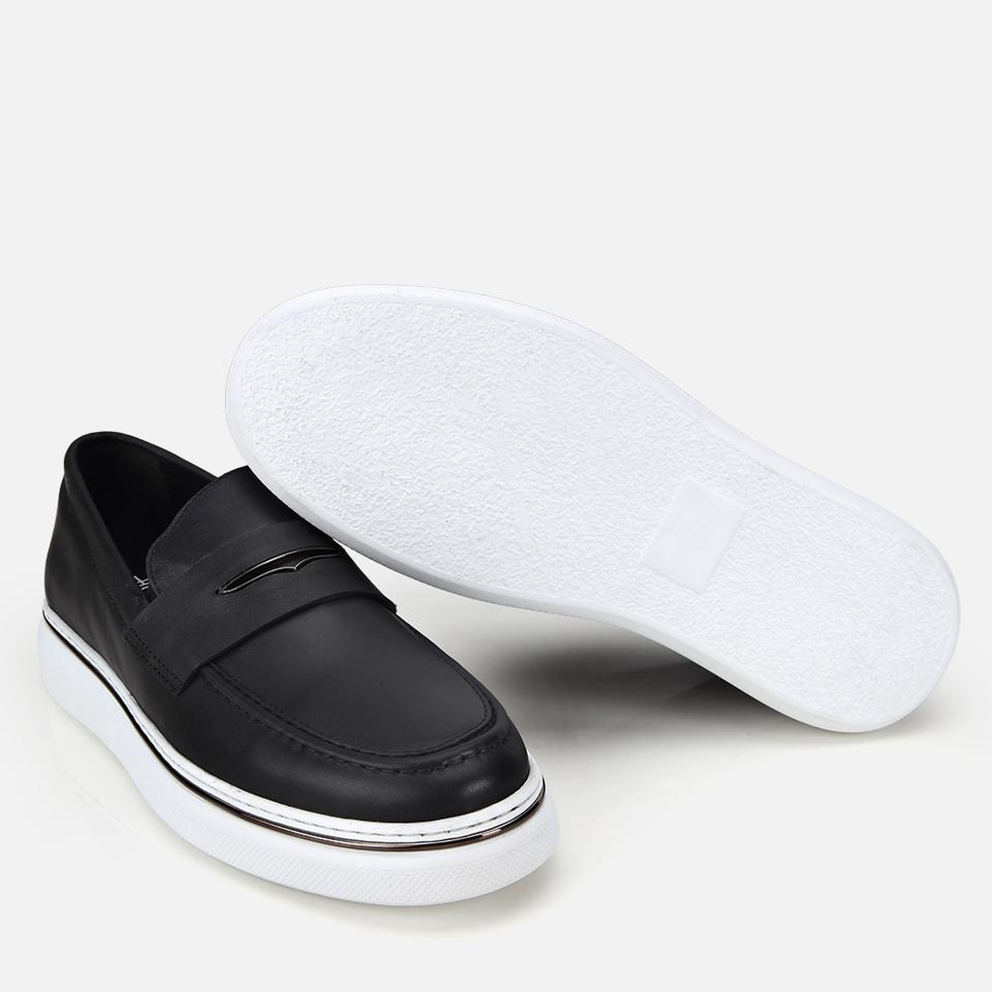 Erkek Deri Siyah Metal Toka Detaylı Günlük Loafer