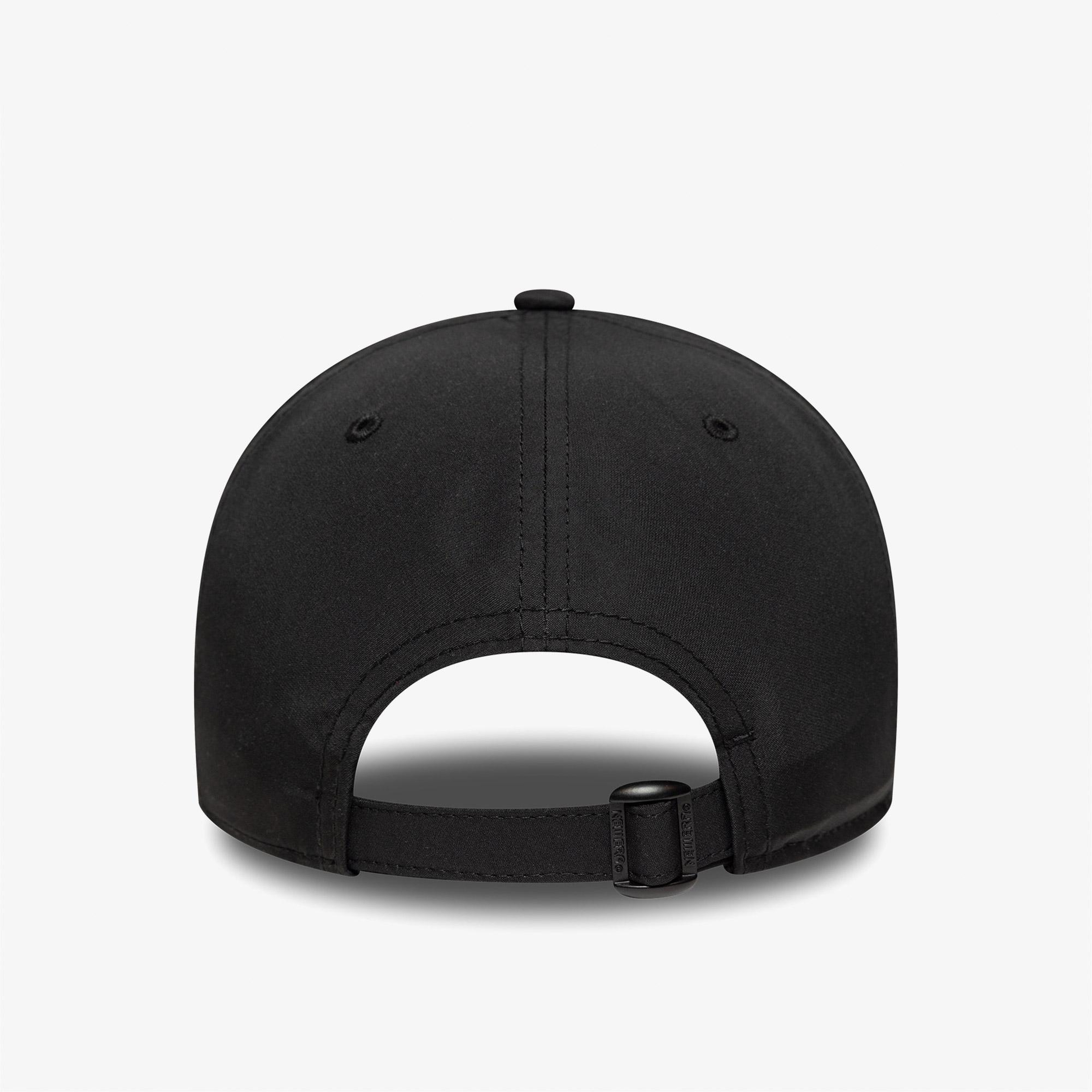 New Era Reflective 9Forty Manchester United Unisex Siyah Şapka