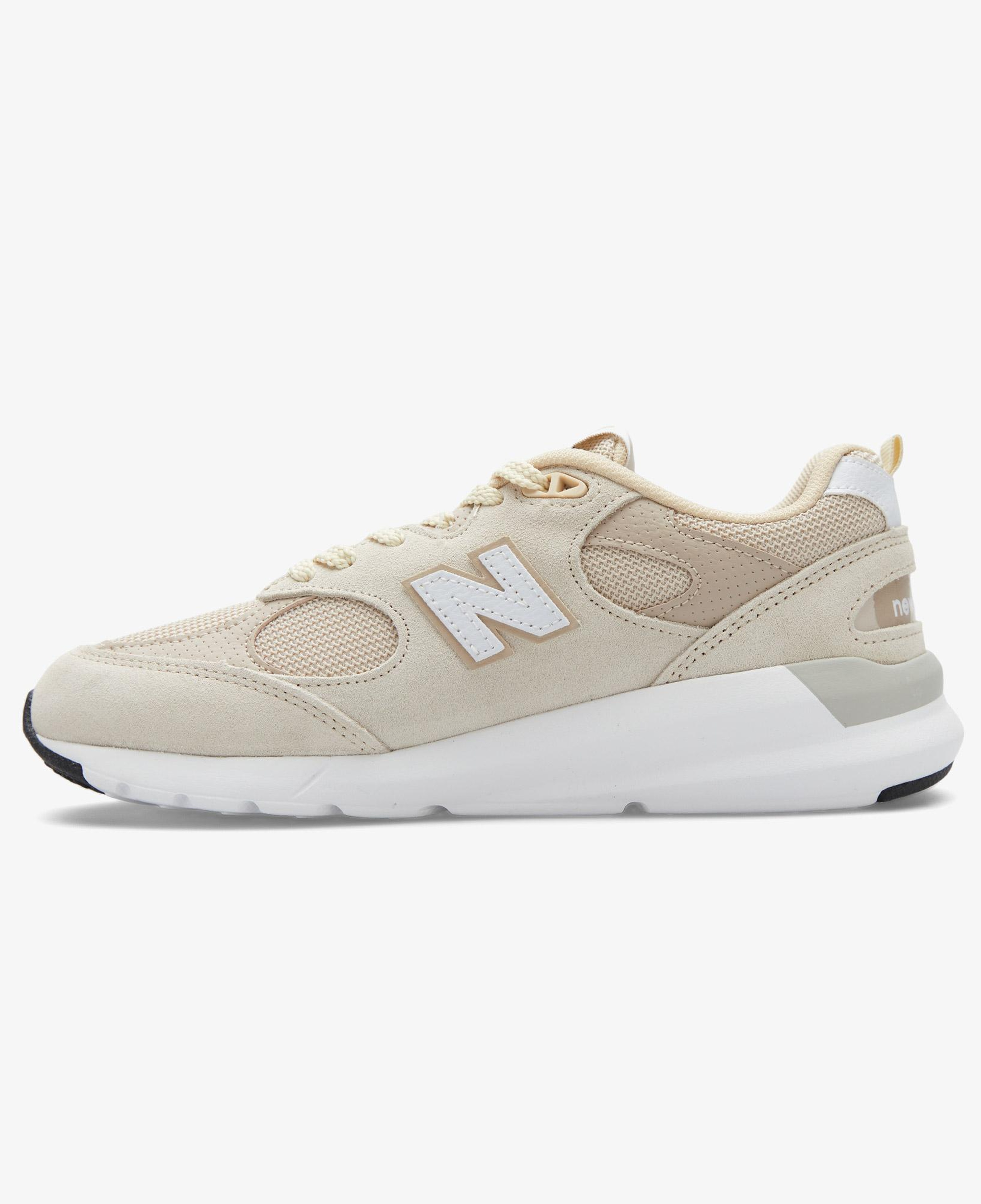 New Balance 109 Kadın Bej Spor Ayakkabı