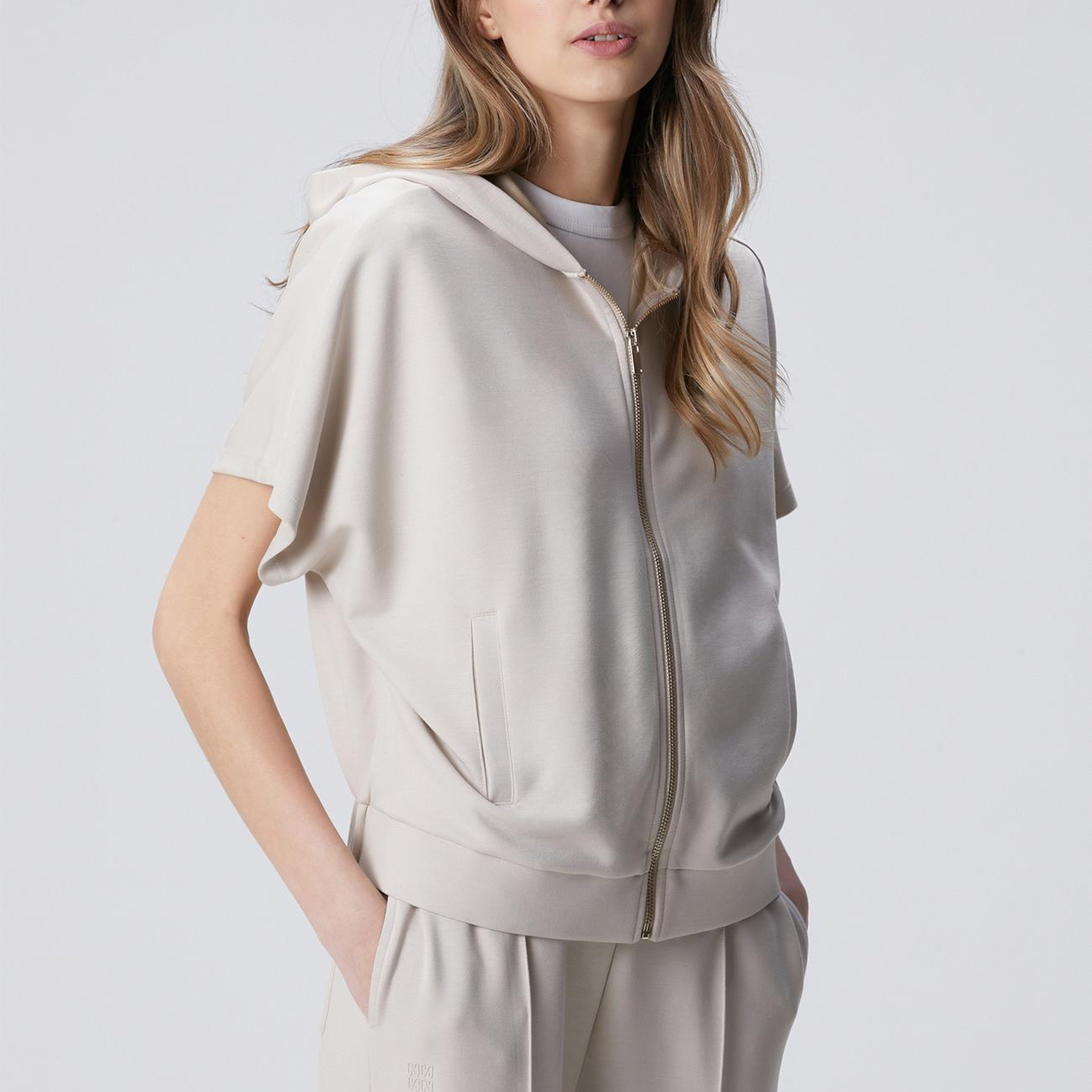 Network Kadın Taş Alttan Büzgülü Fermuarlı Kısa Kol Sweatshirt