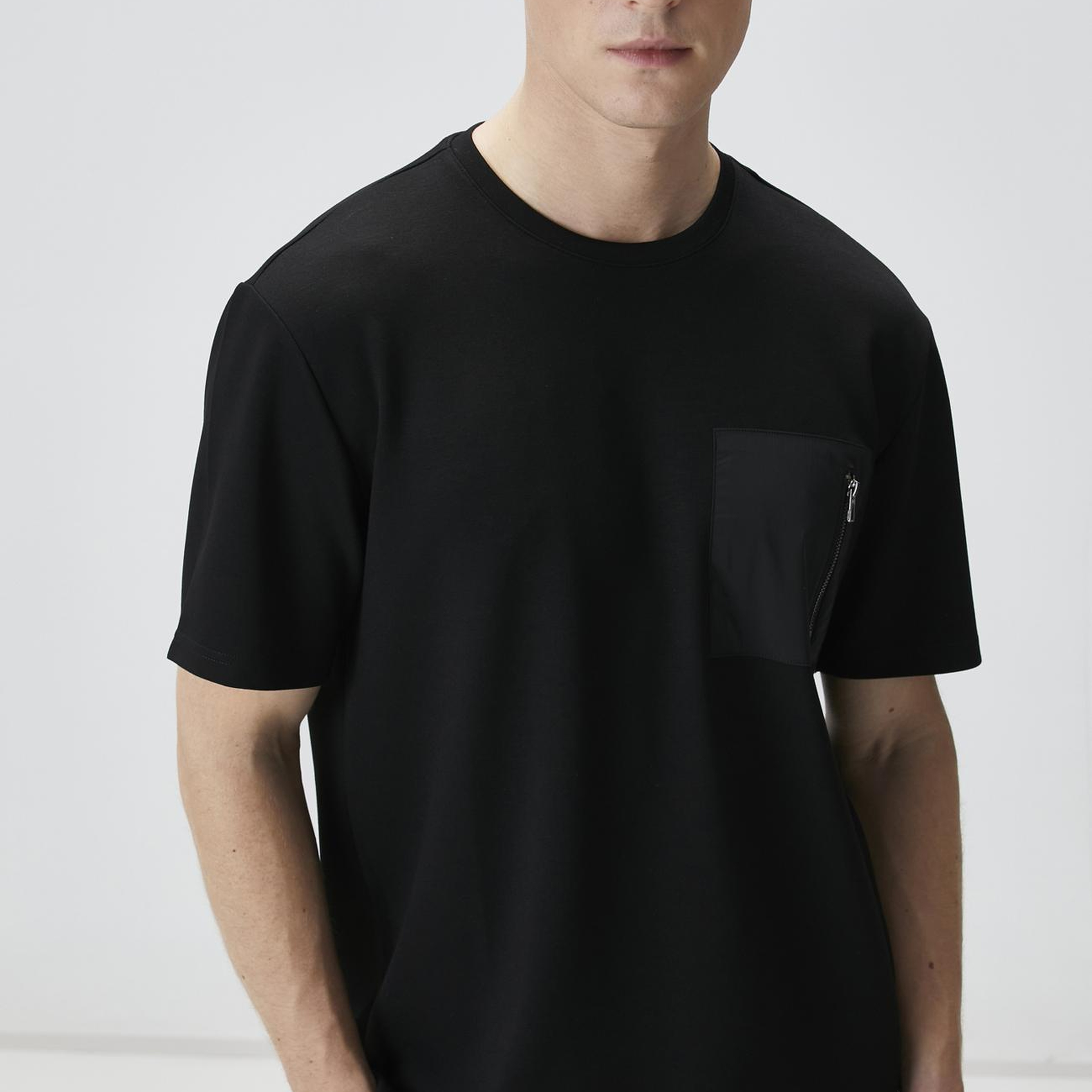 Network Erkek Comfort Fit Siyah Göğüs Cep Detaylı T-shirt