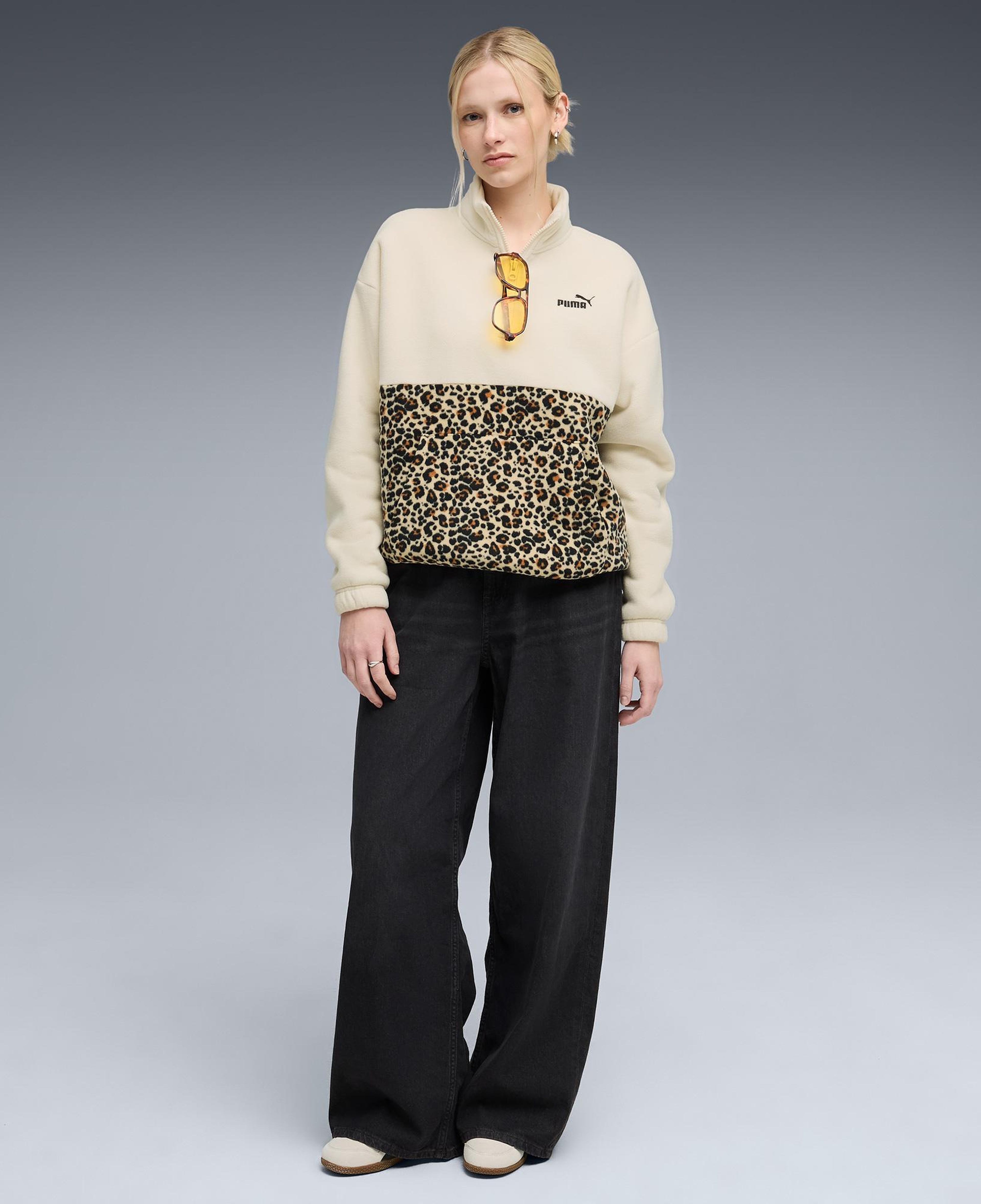 Puma Essentials Animal Crew Kadın Krem Sweatshirt