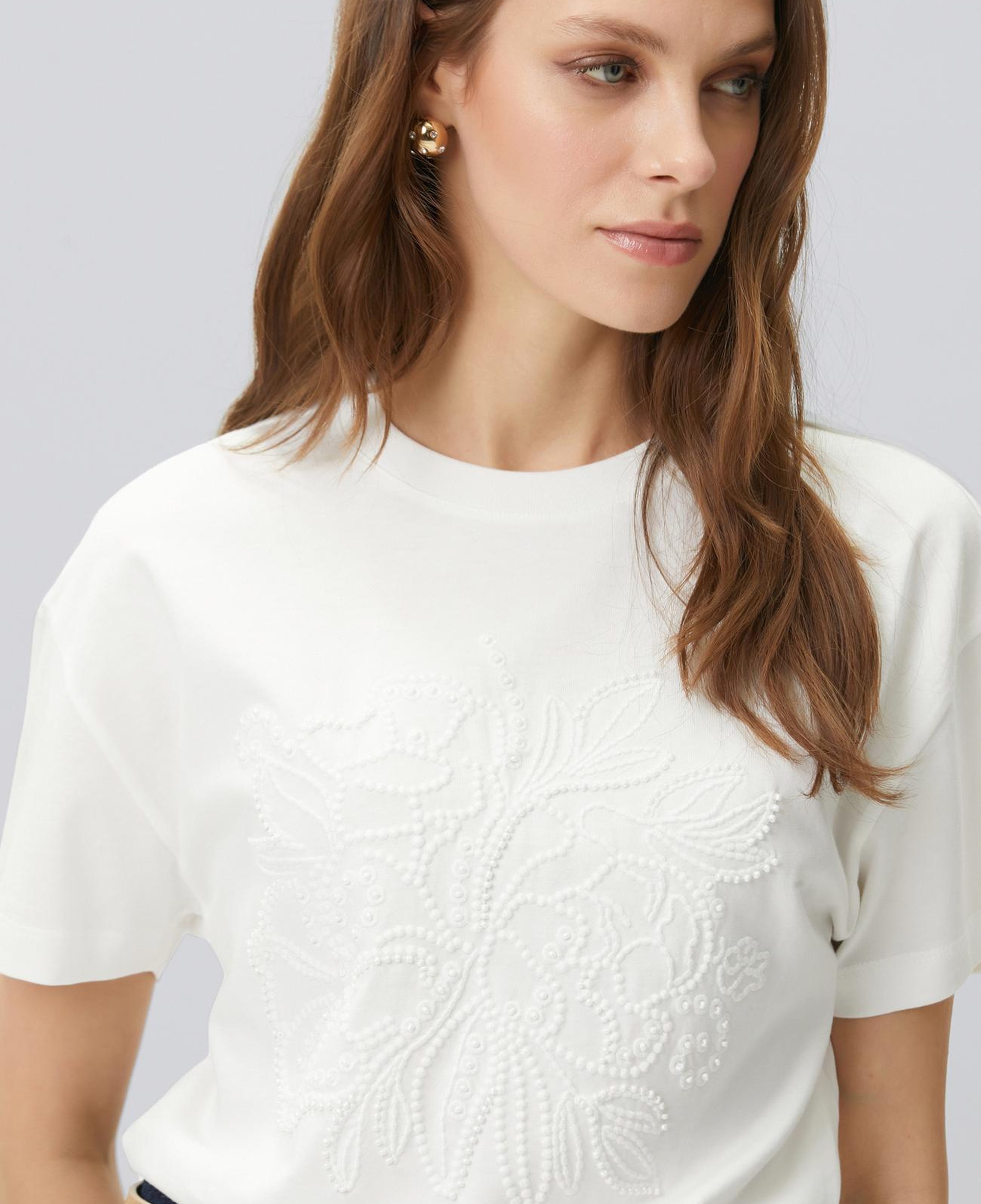 Network Kadın Kırık Beyaz Boncuk İşleme Detaylı T-shirt