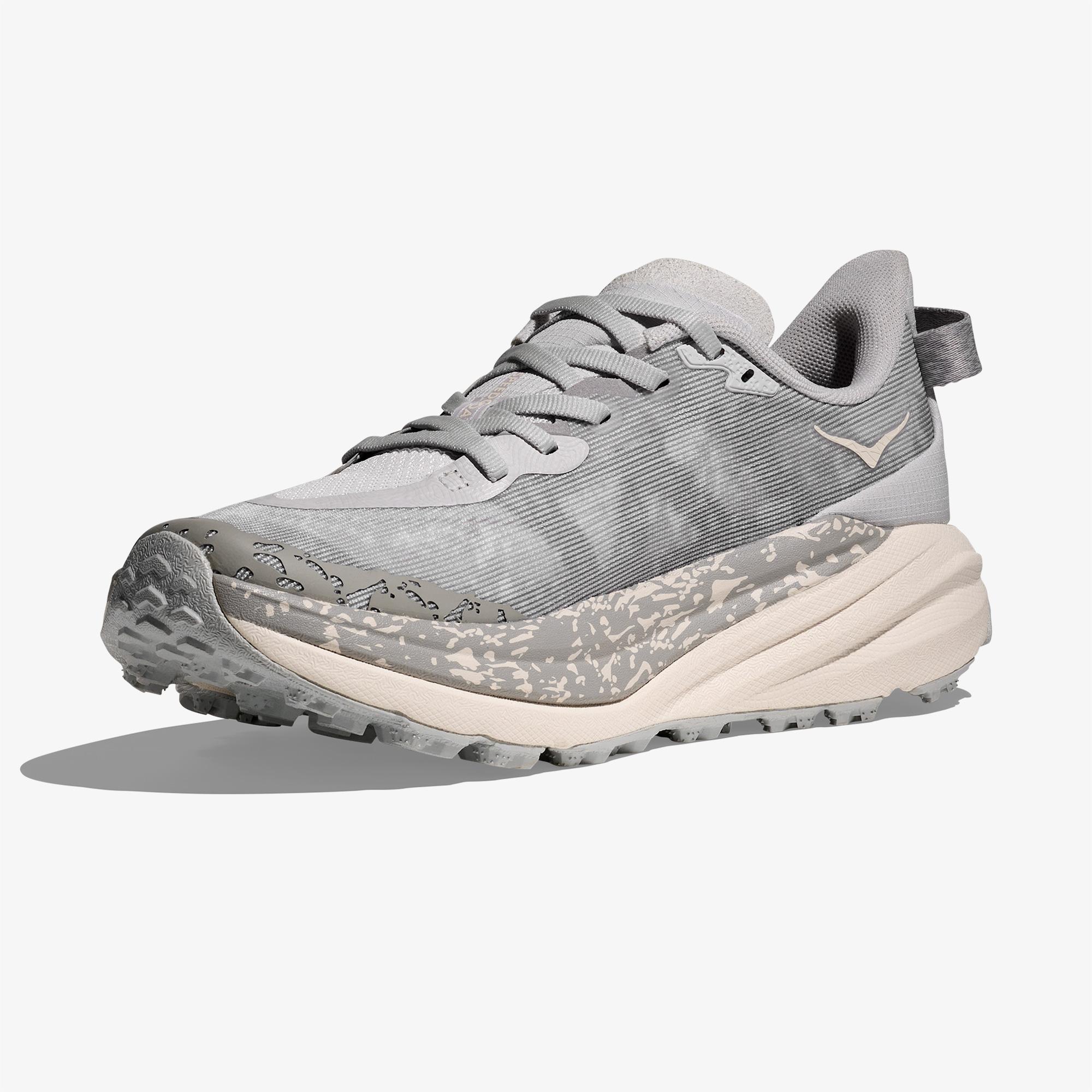 Hoka Speedgoat 6 Kadın Gri Outdoor Ayakkabı