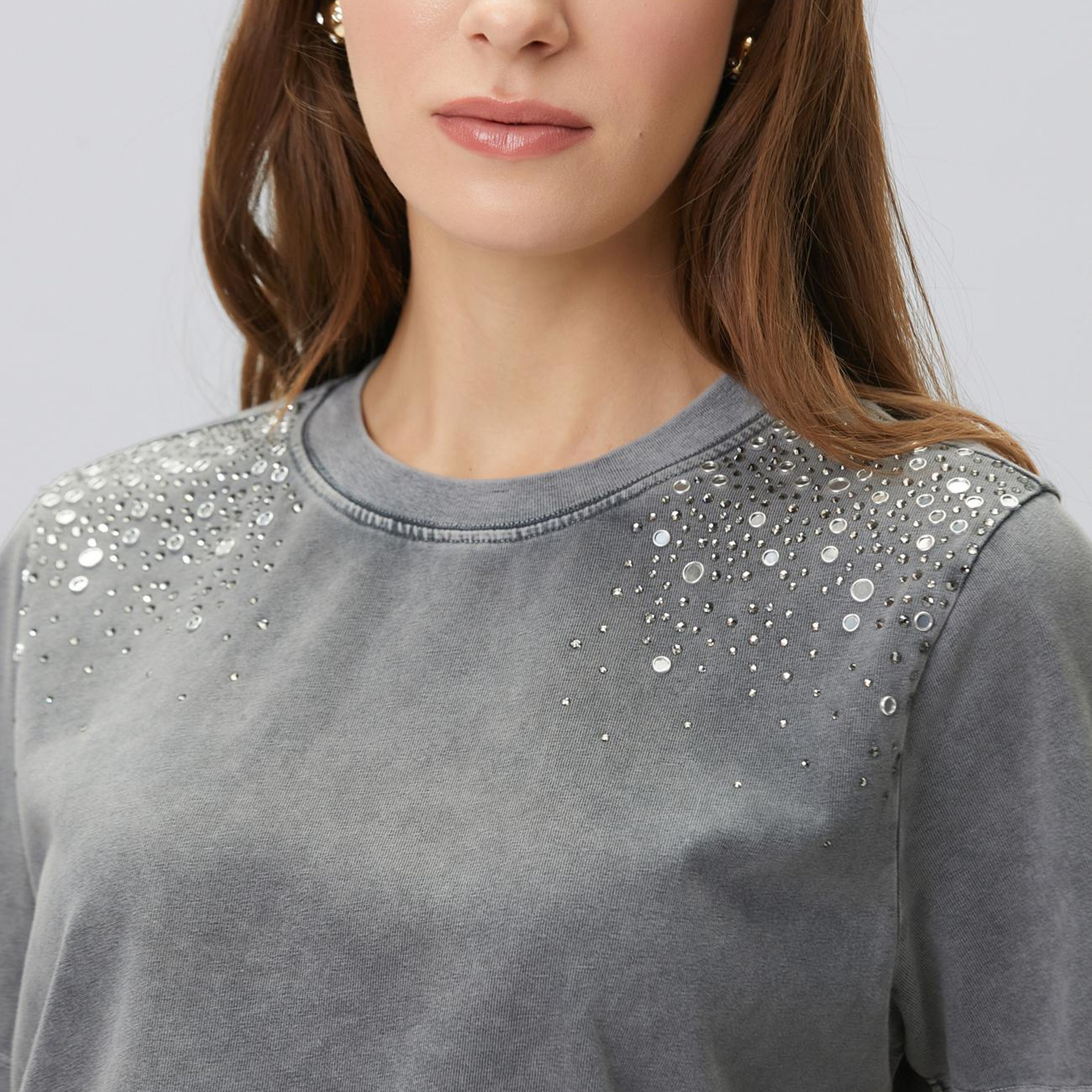 Network Kadın Antrasit Omuz Taş Baskılı T-shirt