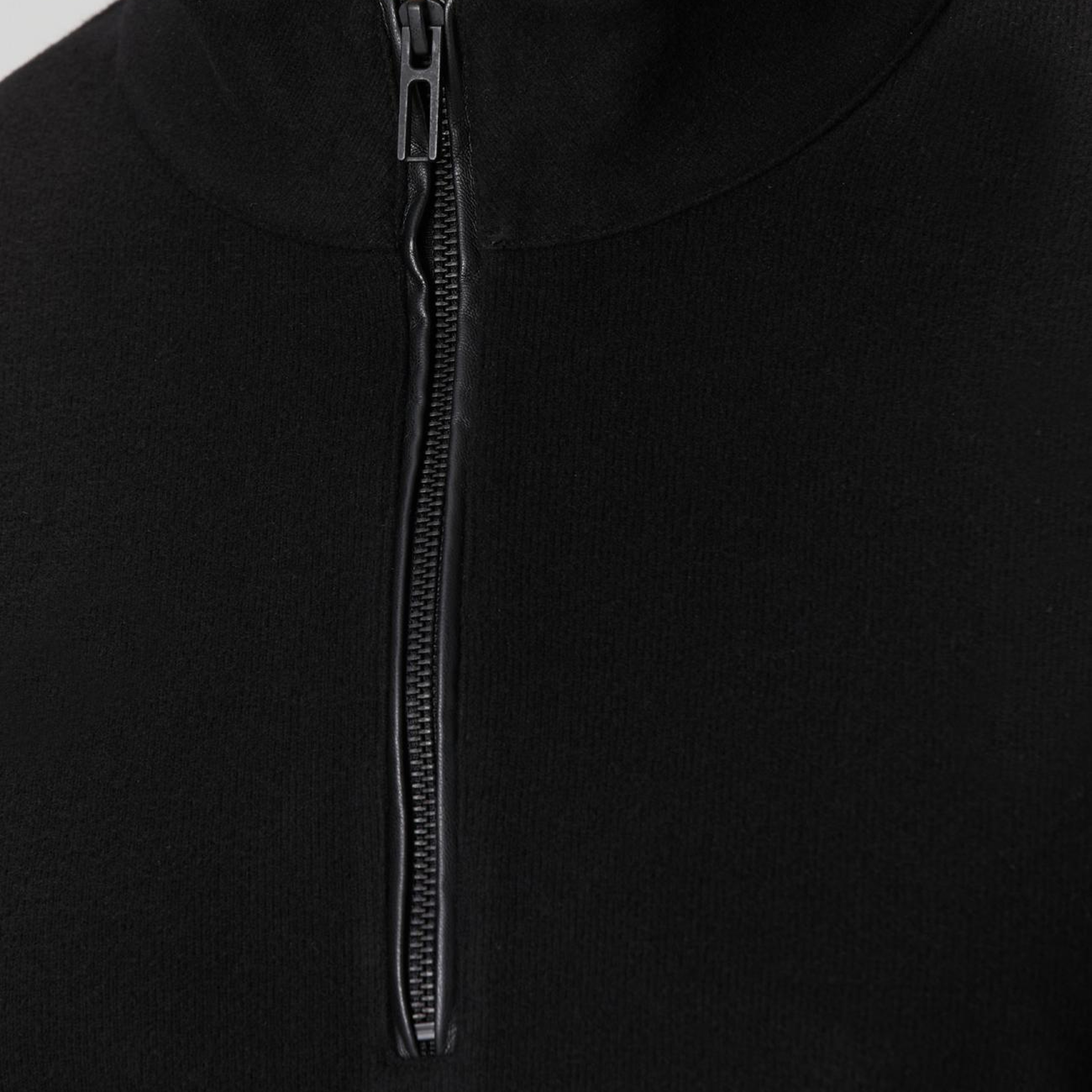 Network Erkek Siyah Dik Yaka Fermuarlı Sweatshirt