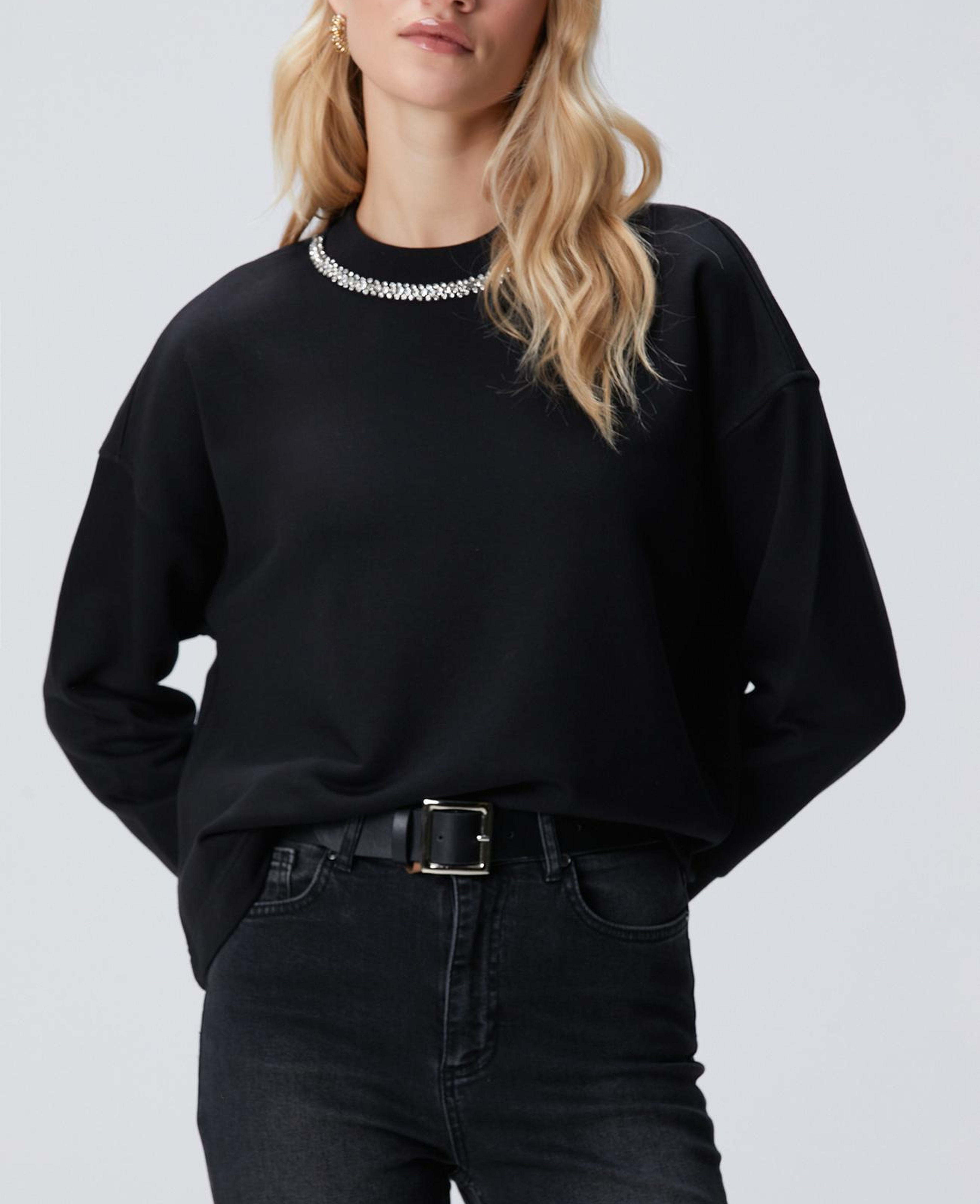 Network Kadın Siyah Yakası Taş İşlemeli Sweatshirt