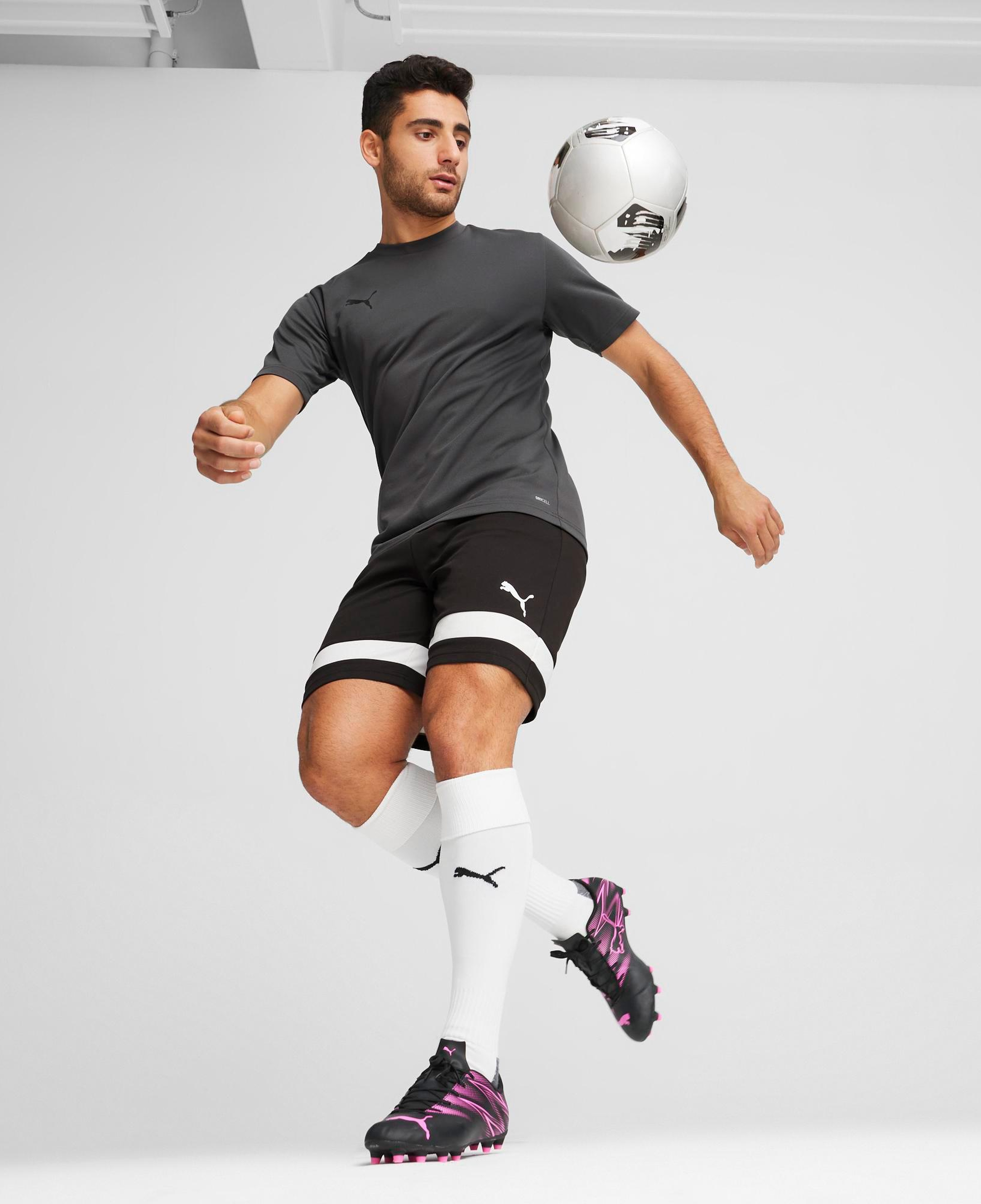 Puma Individualrise Erkek Siyah Şort