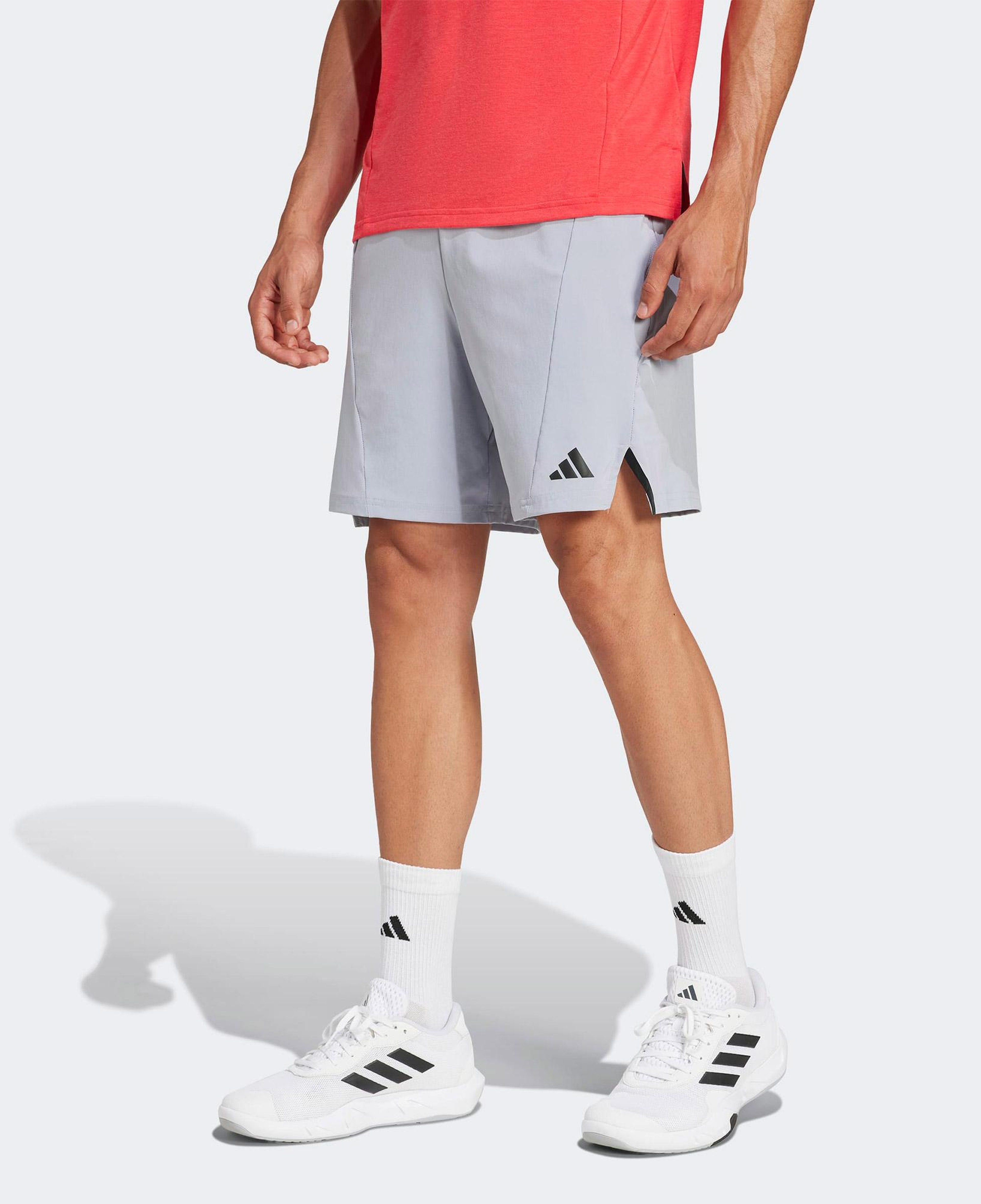 adidas Designed For Erkek Gri Antrenman Şortu