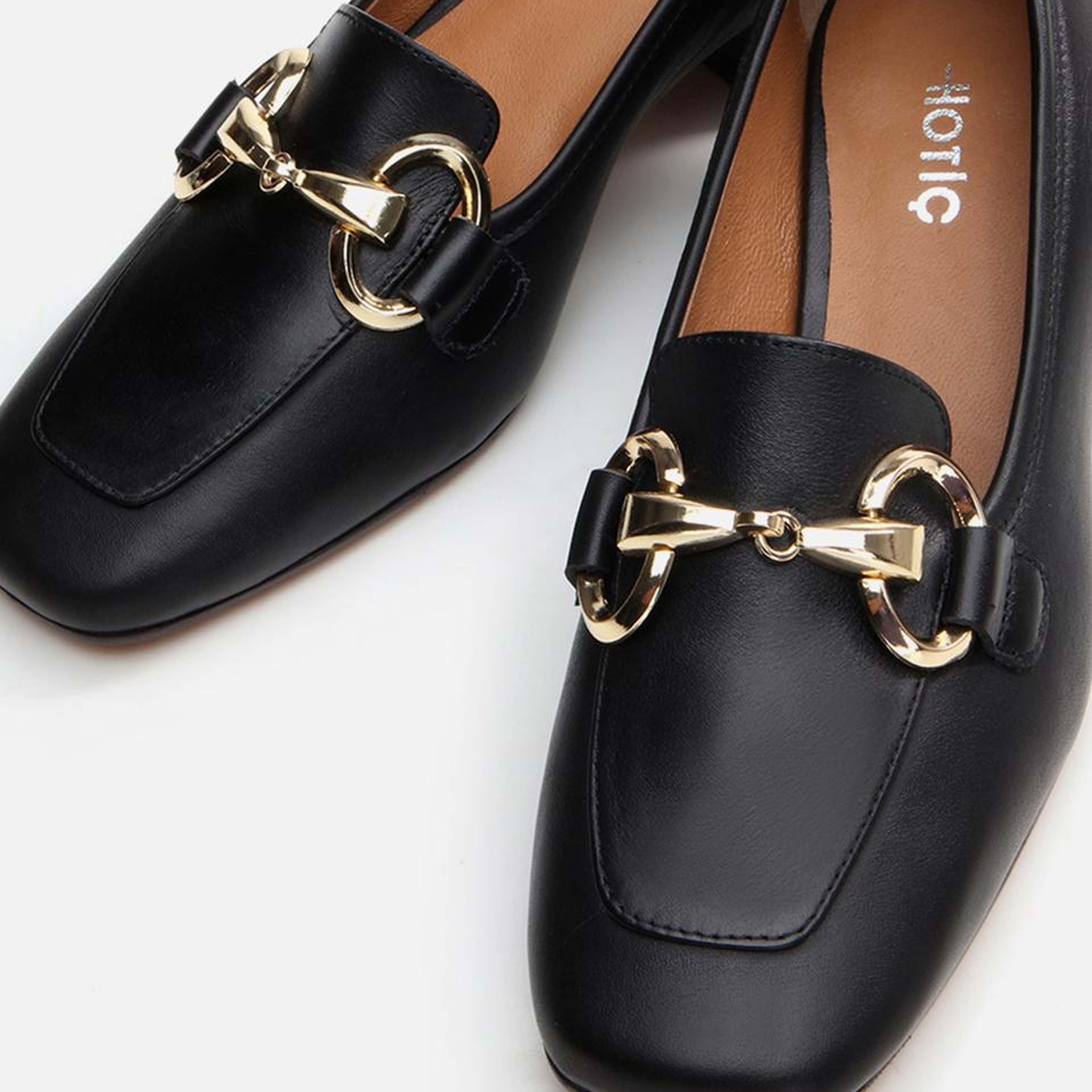 Kadın Deri Siyah Tokalı Loafer