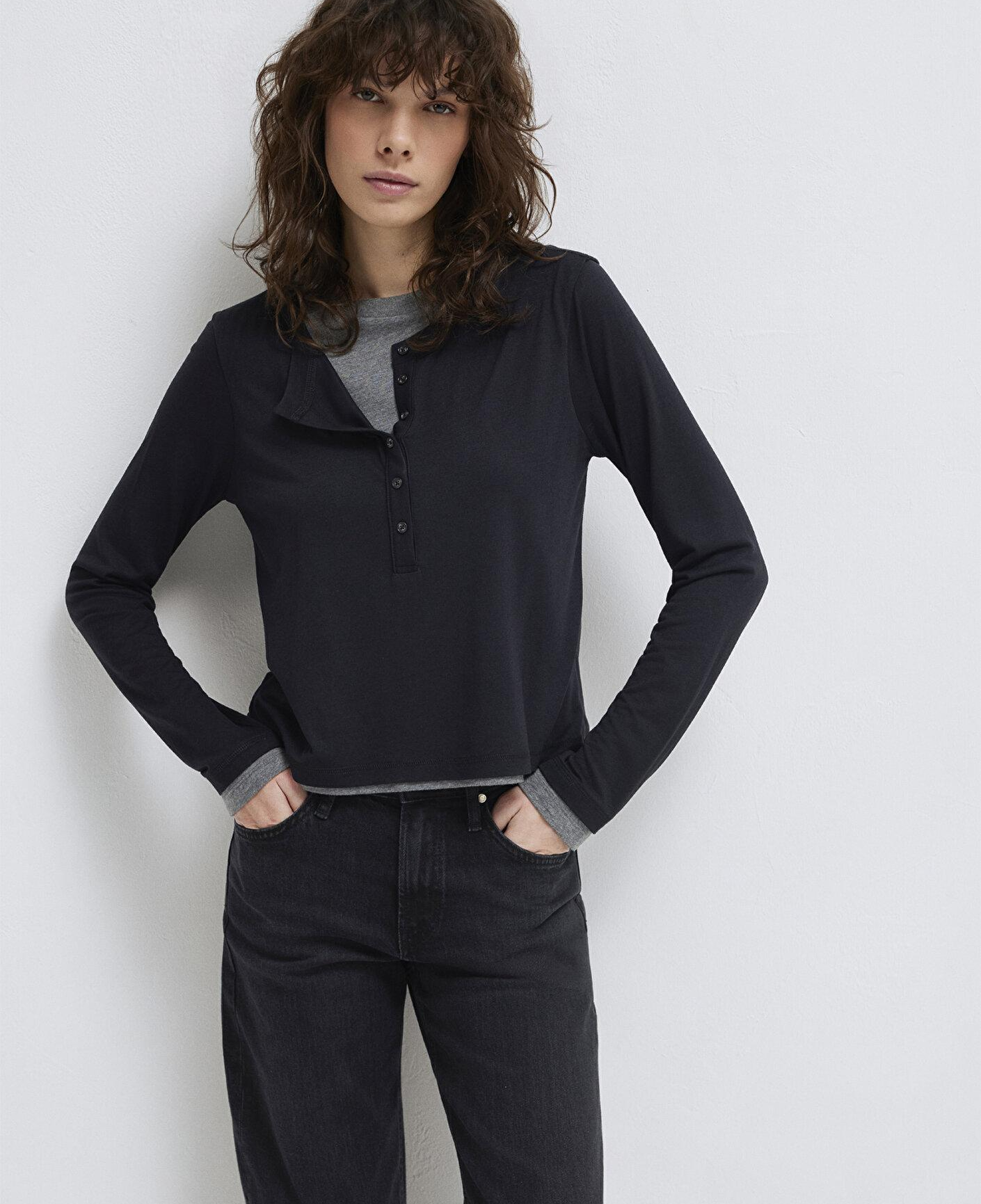 Mavi Yün Karışımlı Çift Katlı Siyah Uzun Kollu Tişört Semi Slim Fit / Yarı Dar Kesim 1613400-900