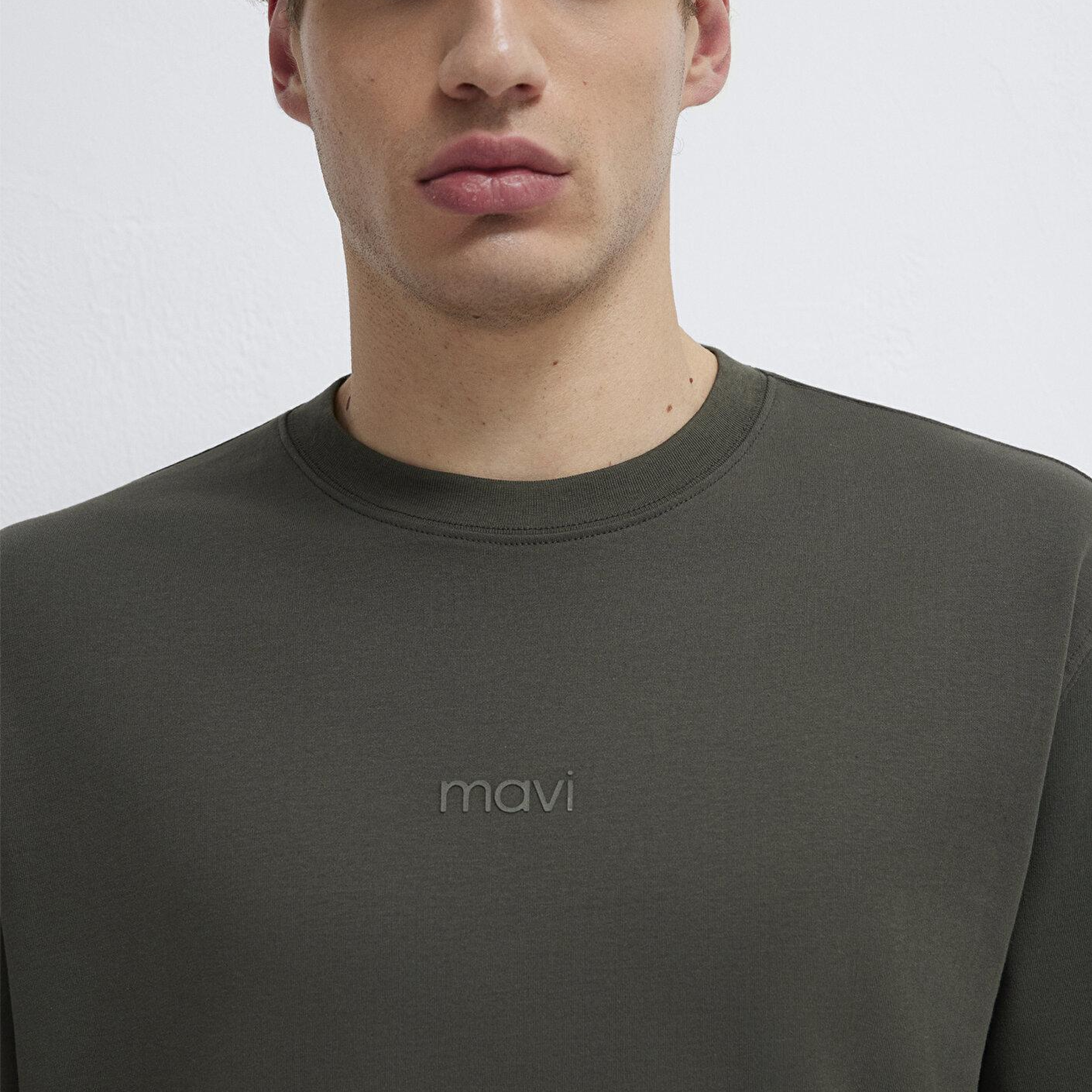 Mavi Mavi Logo Haki Basic İnterlok Tişört Loose Fit / Bol Rahat Kesim 0613102-71553