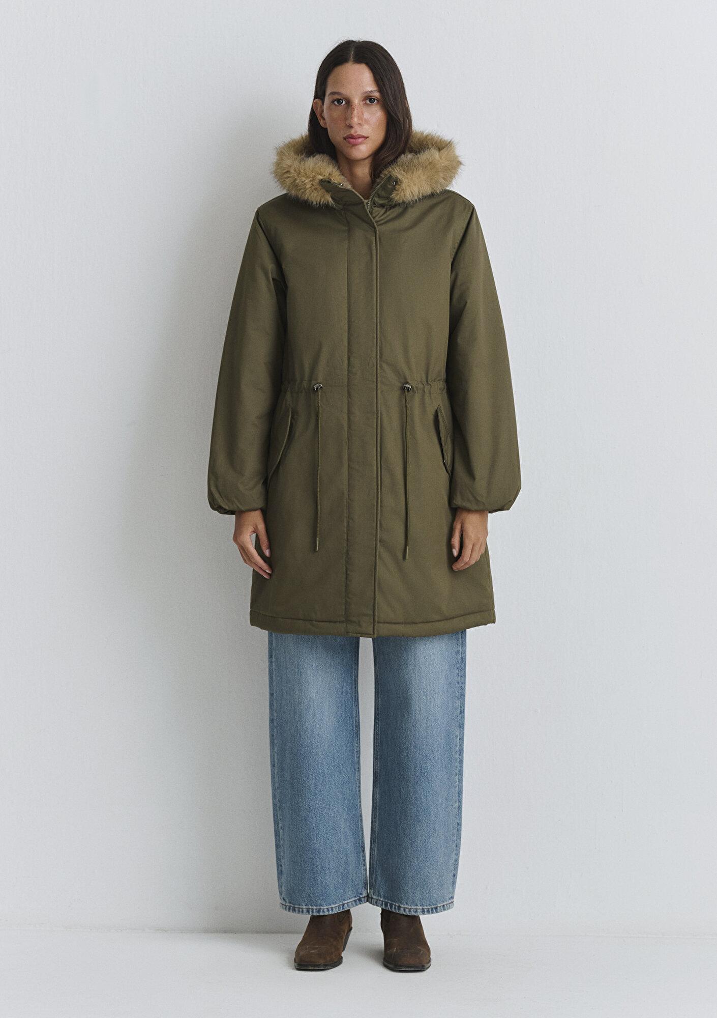 Mavi Suni Kürk Detaylı Yeşil Parka Loose Fit / Bol Rahat Kesim 1110786-71549