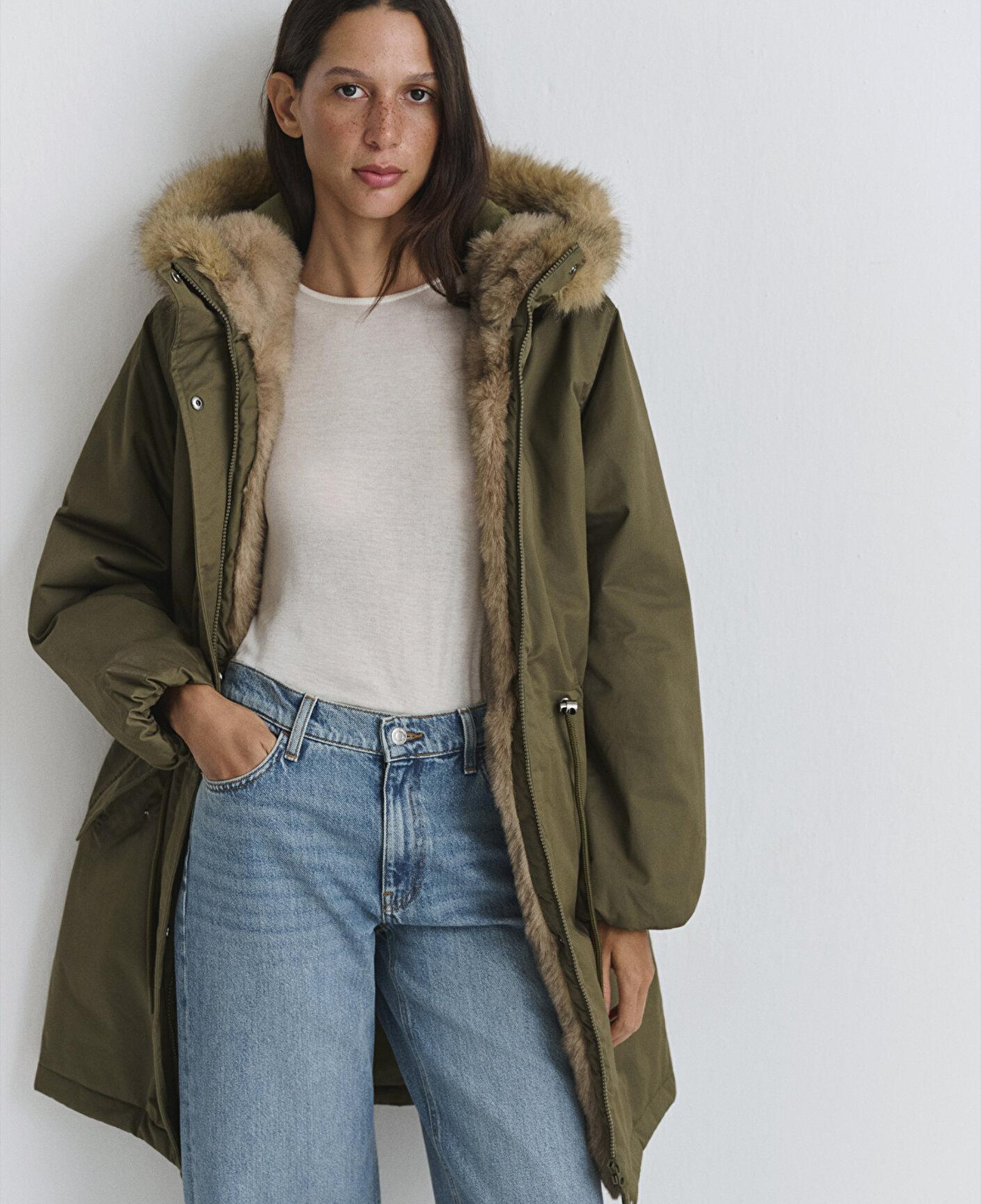Mavi Suni Kürk Detaylı Yeşil Parka Loose Fit / Bol Rahat Kesim 1110786-71549