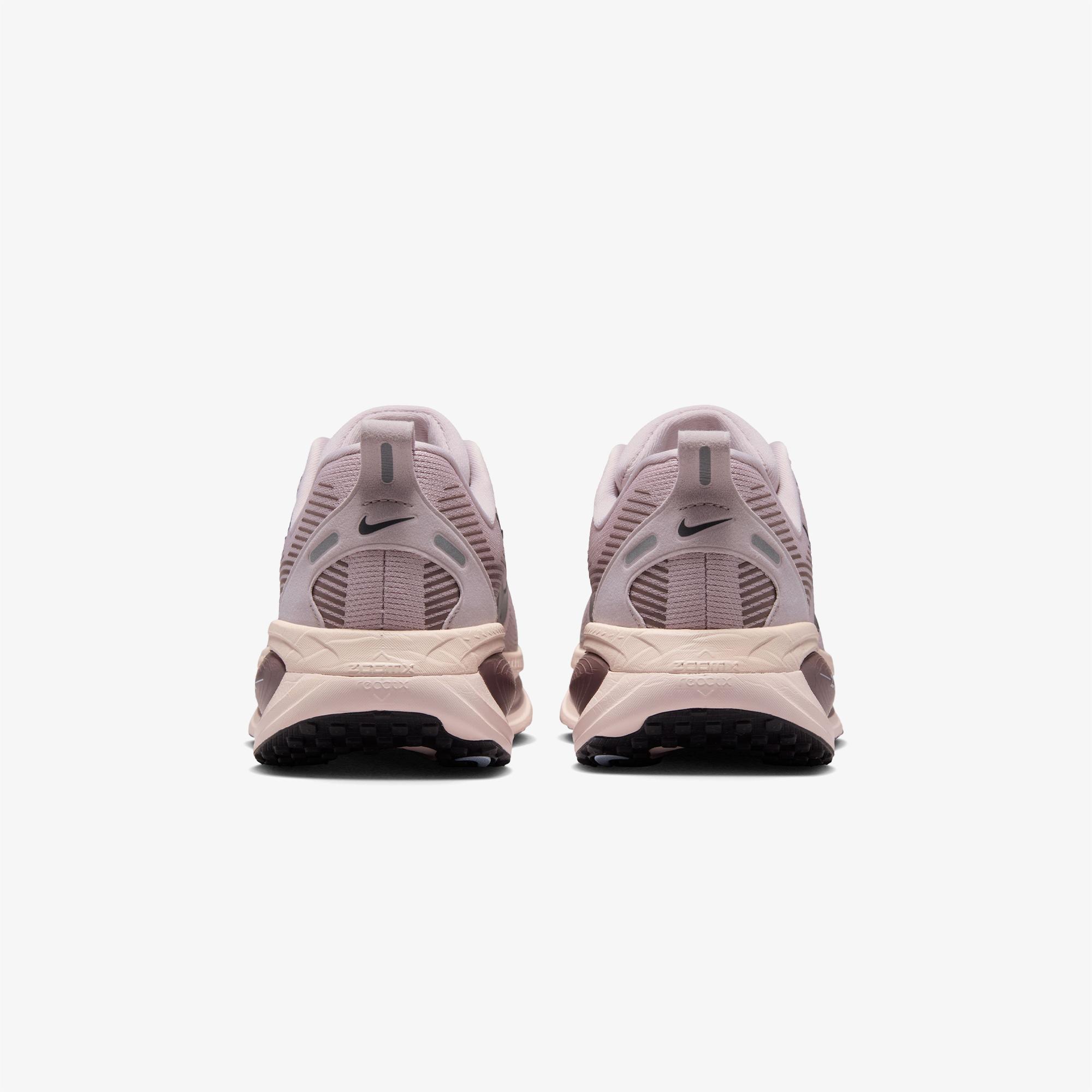 Nike Vomero 18 Kadın Pembe Koşu Ayakkabısı
