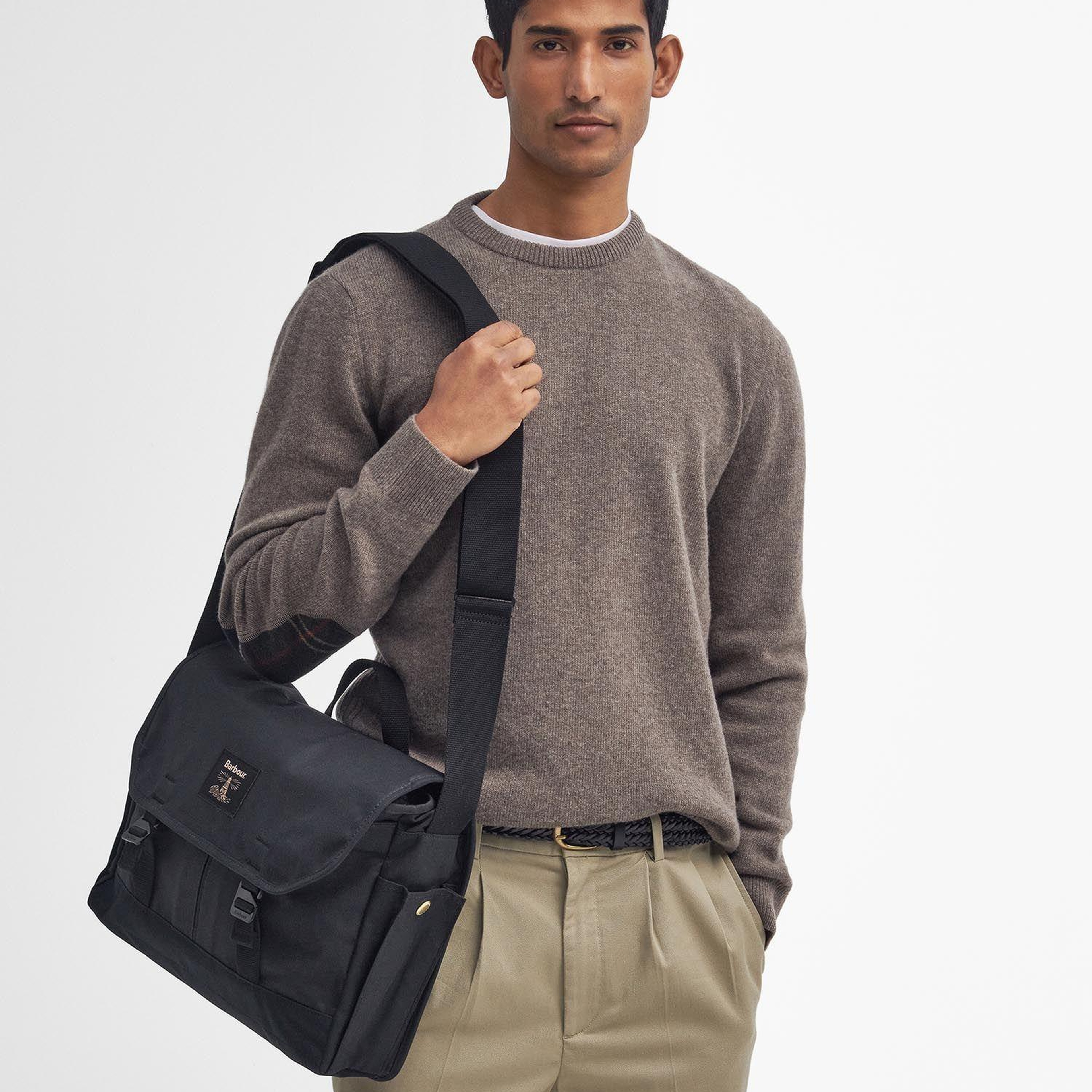 Barbour Field Yağlı Postacı Çantası