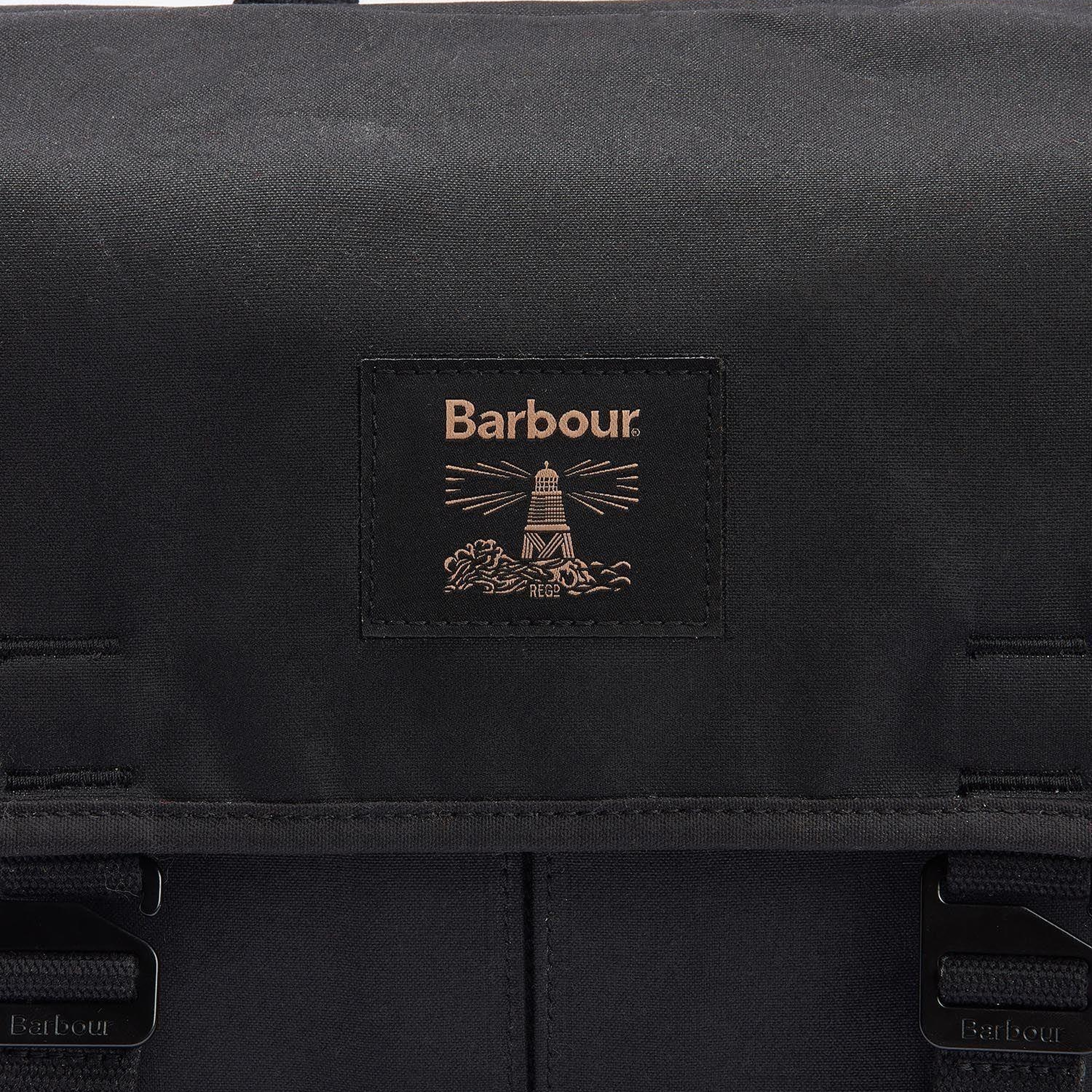 Barbour Field Yağlı Postacı Çantası