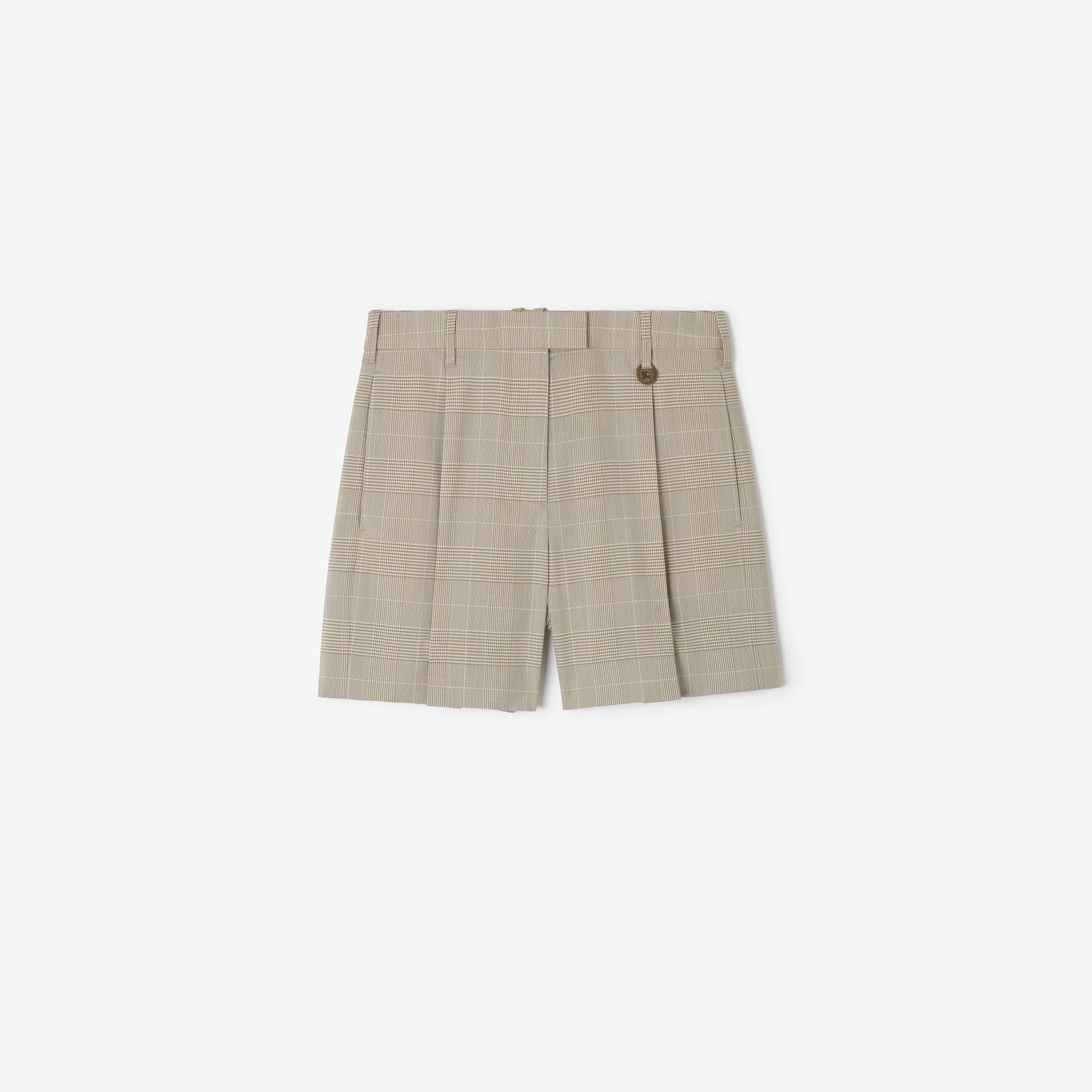 Burberry Kadın Gri Şort