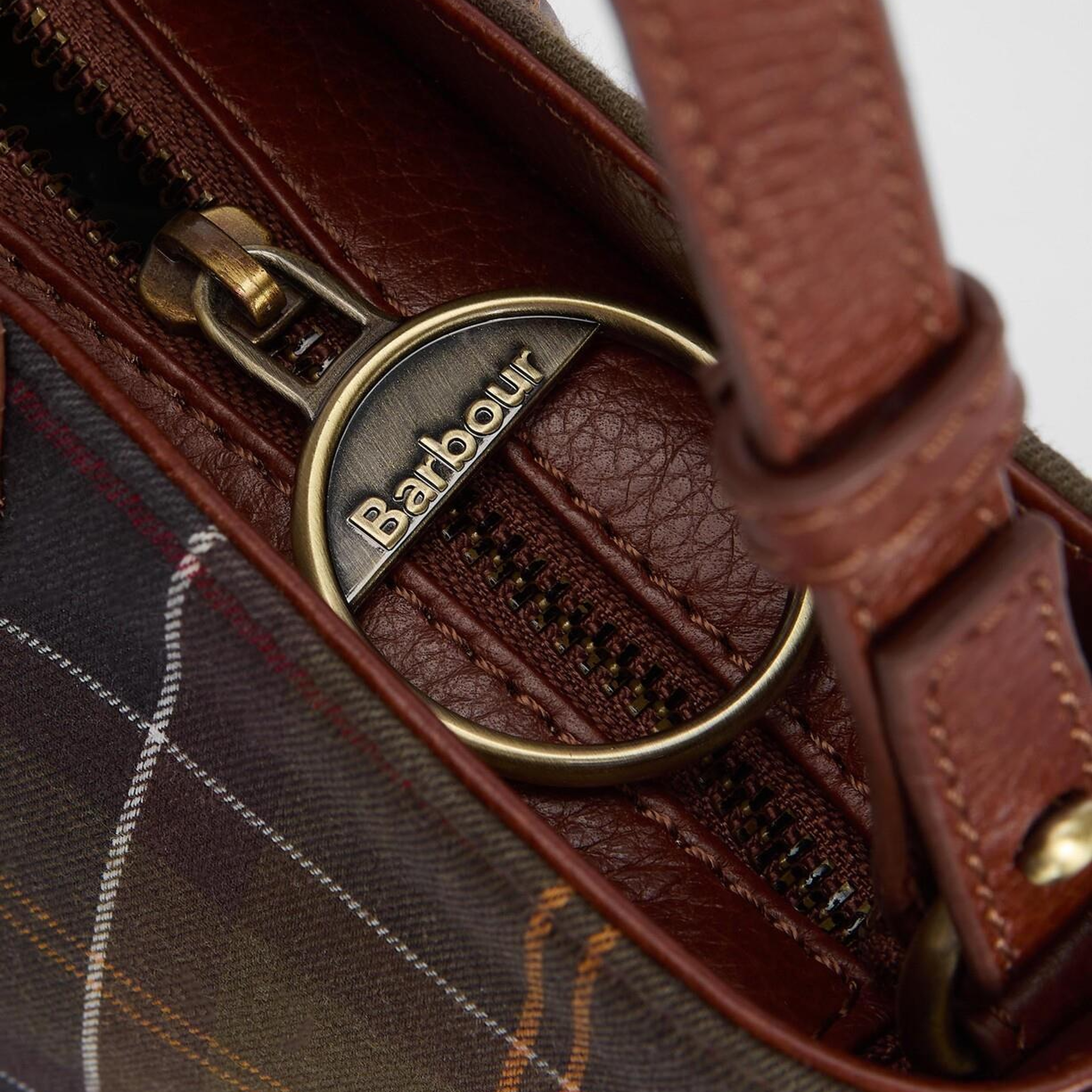 Barbour Birch Tartan Kol Çantası