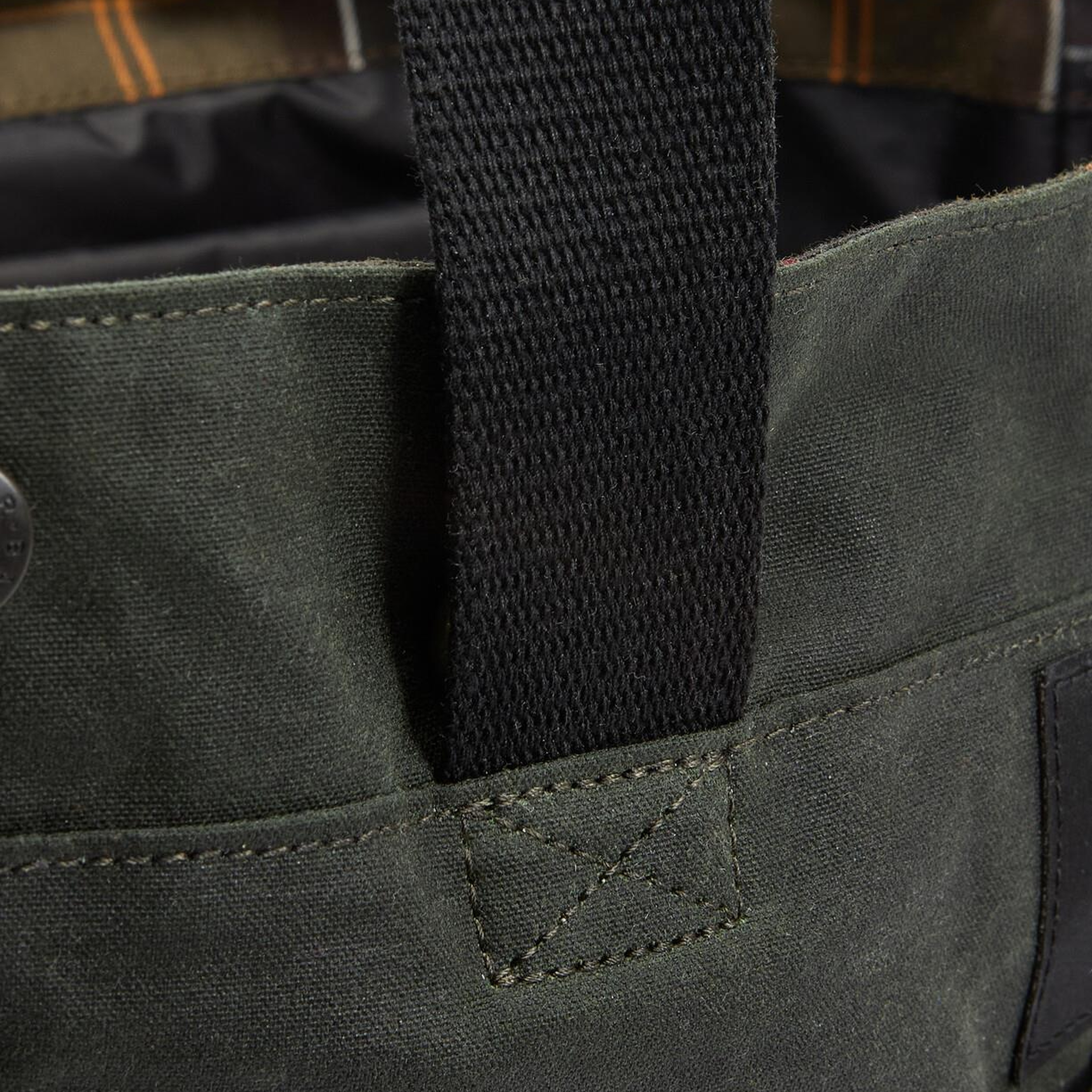 Barbour Field Yağlı Tote Çanta