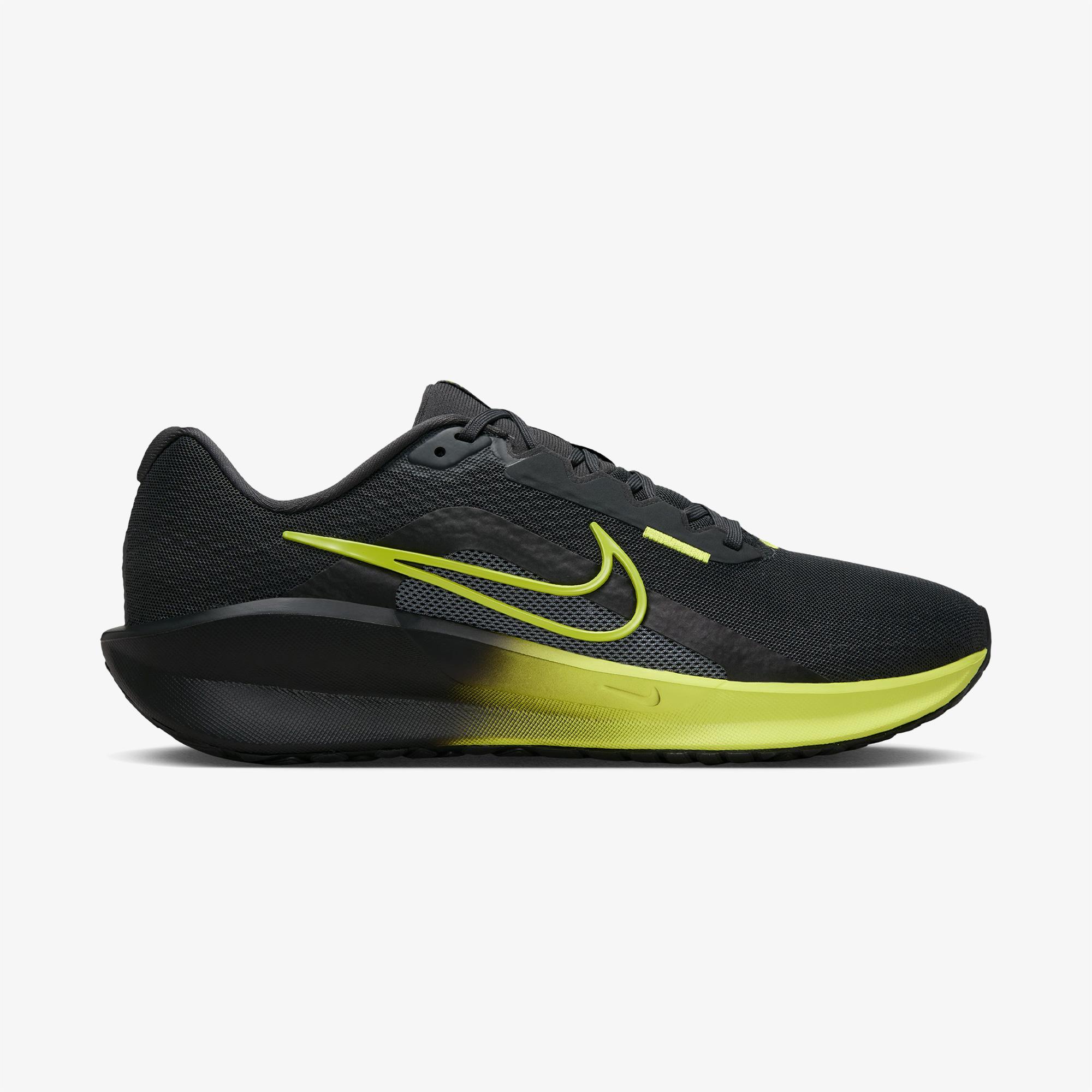 Nike Downshifter 13 Erkek Siyah Koşu Ayakkabısı