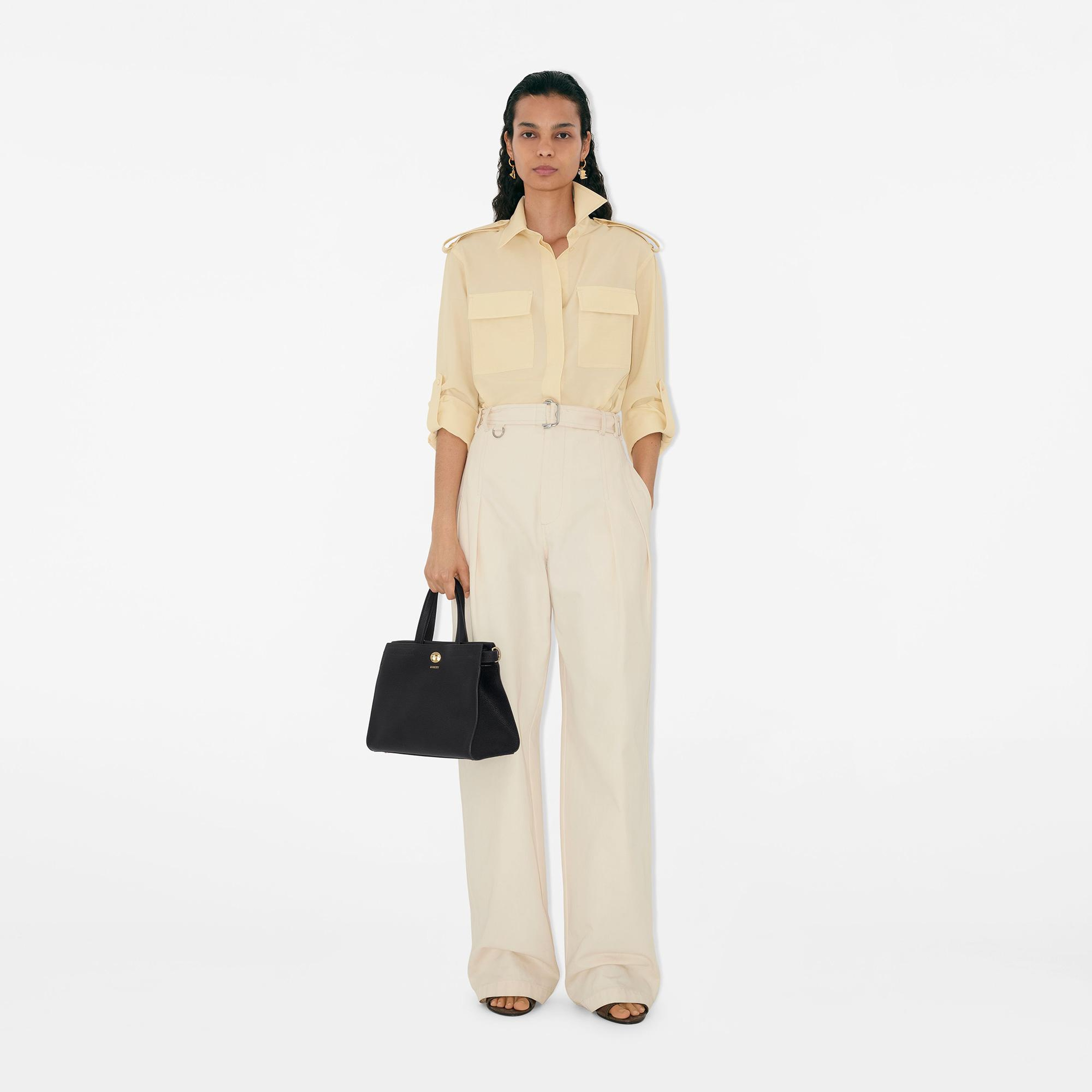 Burberry Small Cotswolds Tote Kadın Siyah Omuz Çantası