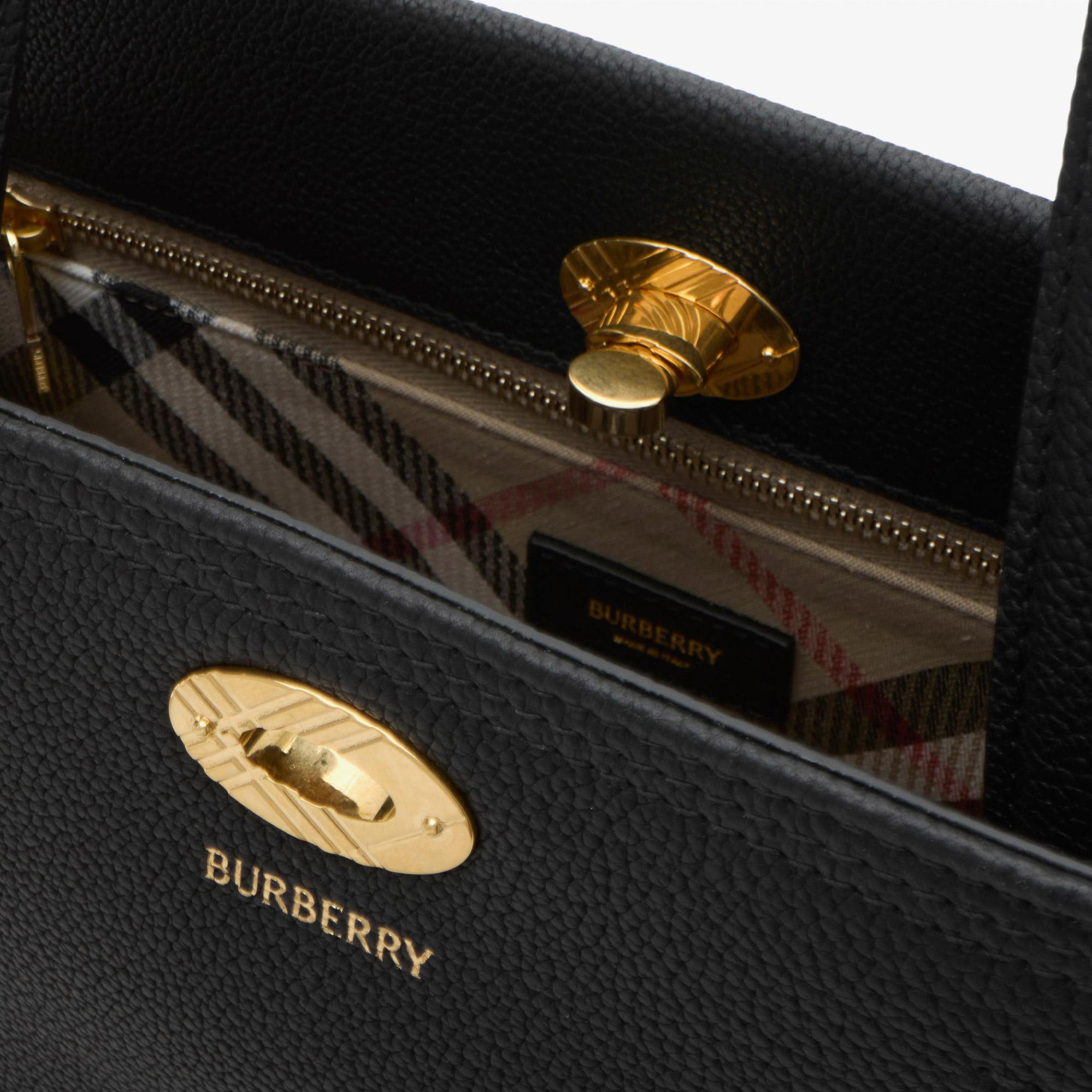 Burberry Small Cotswolds Tote Kadın Siyah Omuz Çantası