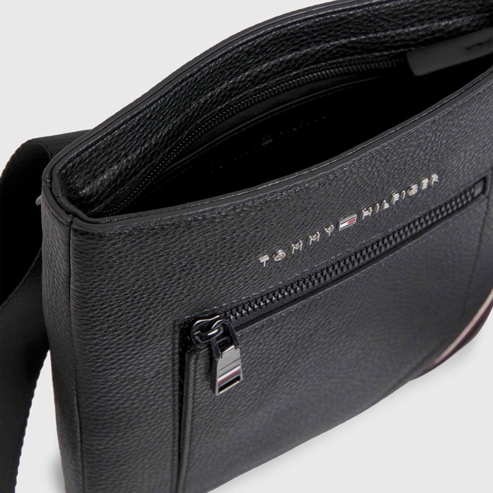 Tommy Hilfiger Central Mini Crossover Erkek Siyah Omuz Çantası
