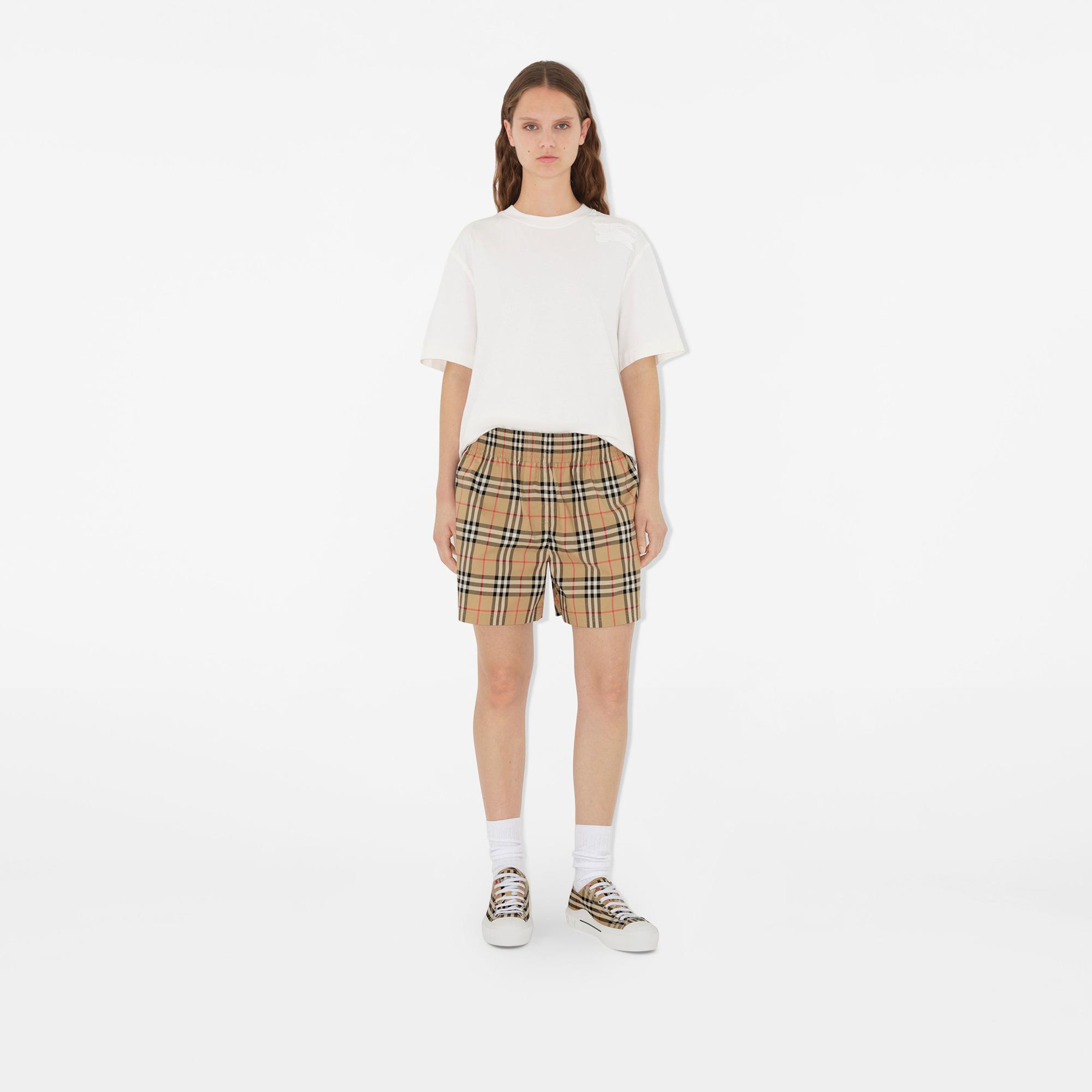 Burberry Check Stretch Pamuk Kadın Bej Şort