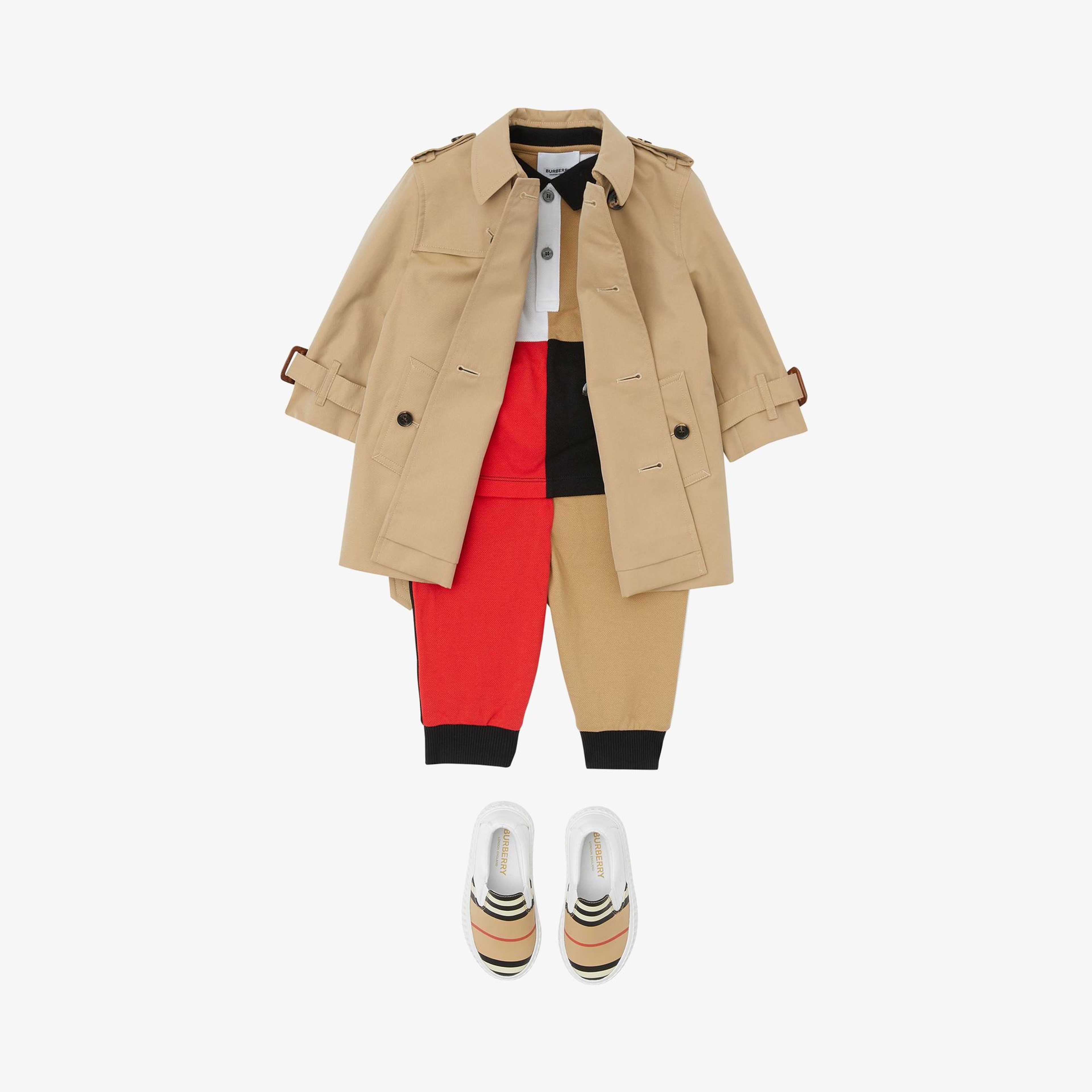 Burberry Mayfair Gabardine Çocuk Bej Trençkot