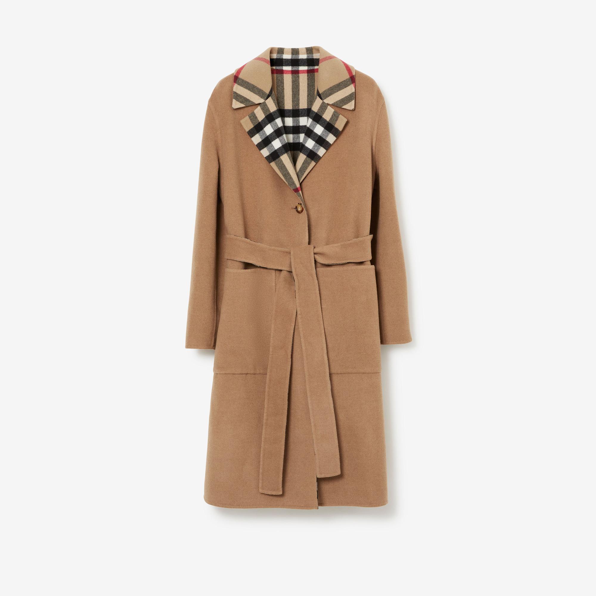 Burberry Reversible Check Yün Kadın Bej Mont