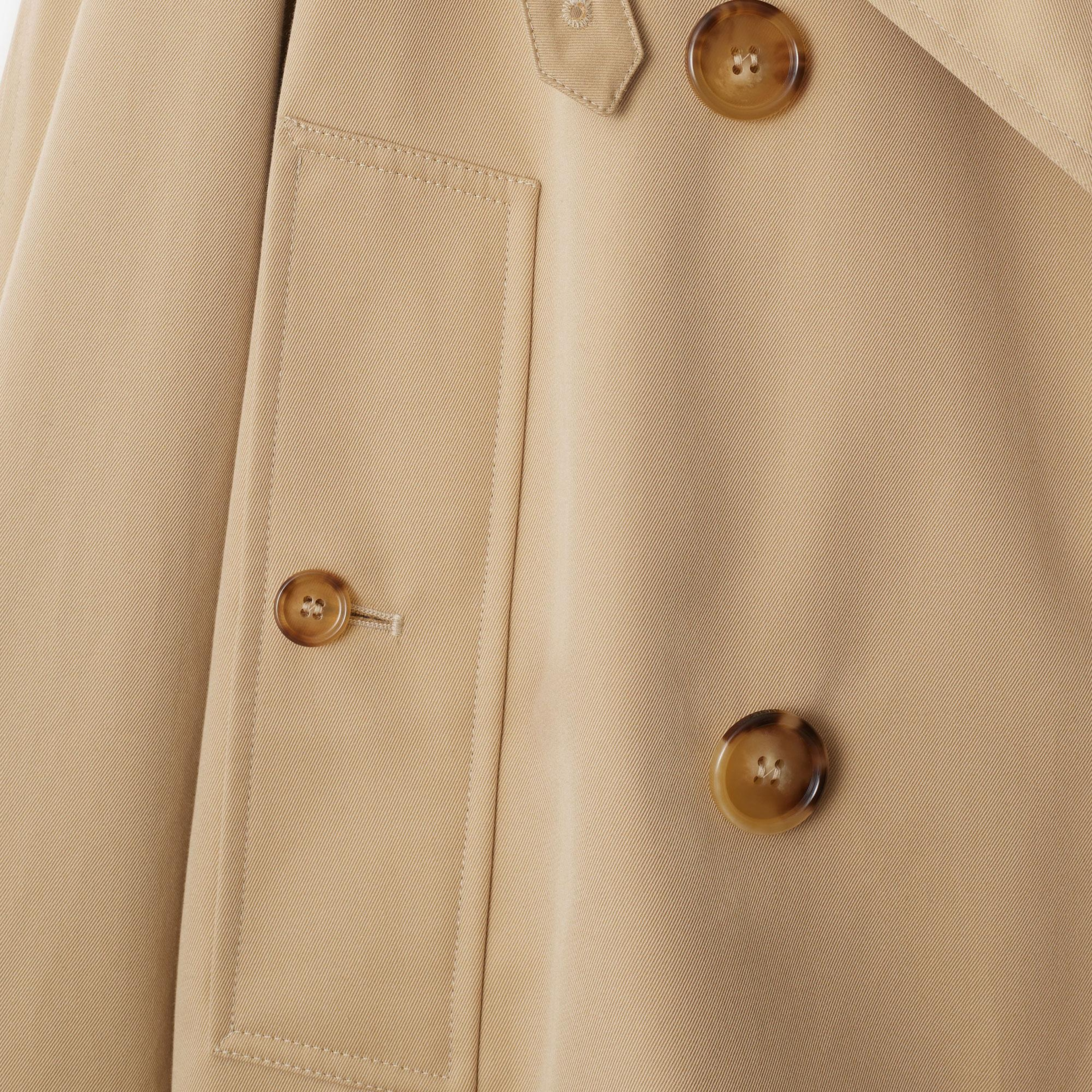Burberry Haltye Kadın Bej Pardesü