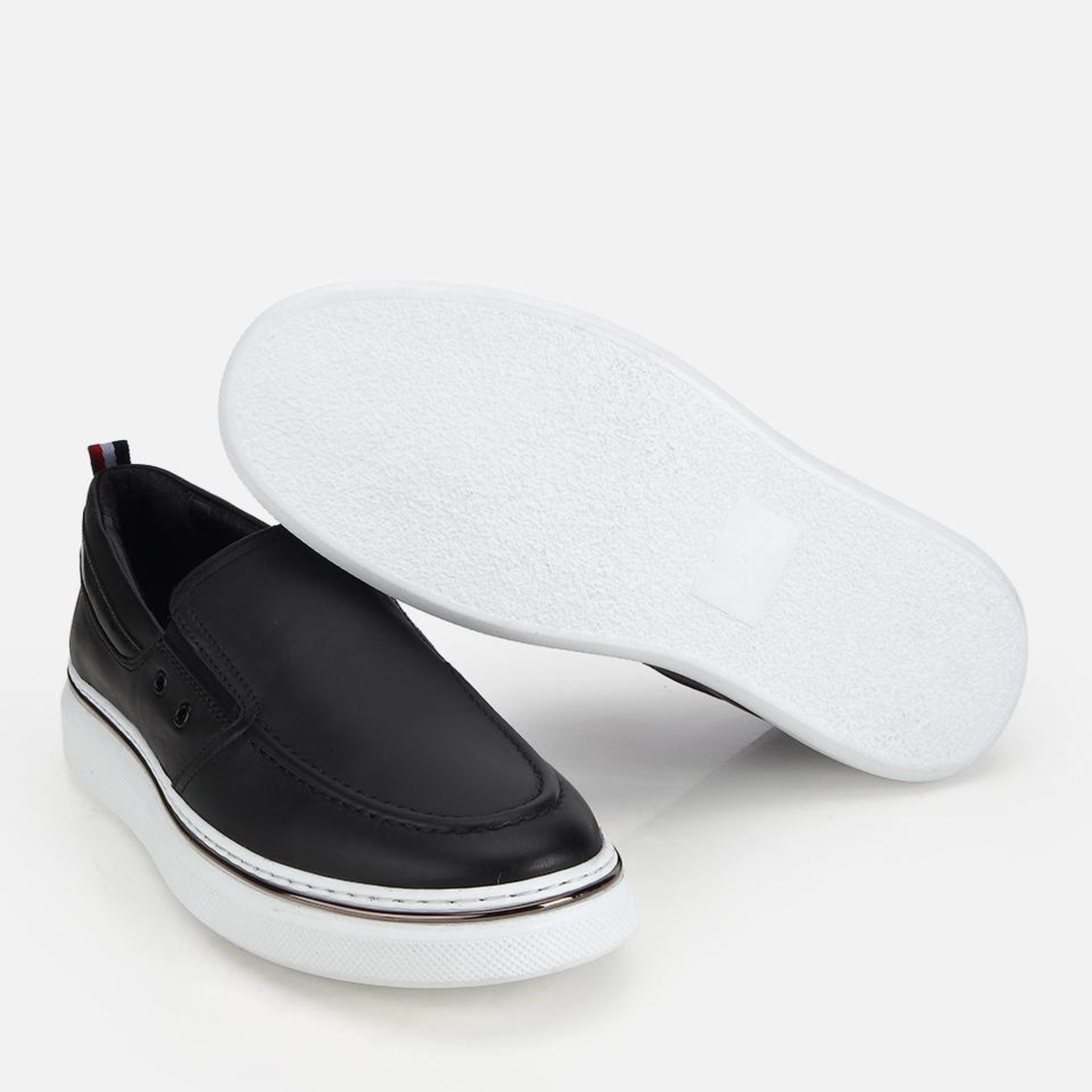 Erkek Deri Siyah Metal Detaylı Günlük Loafer