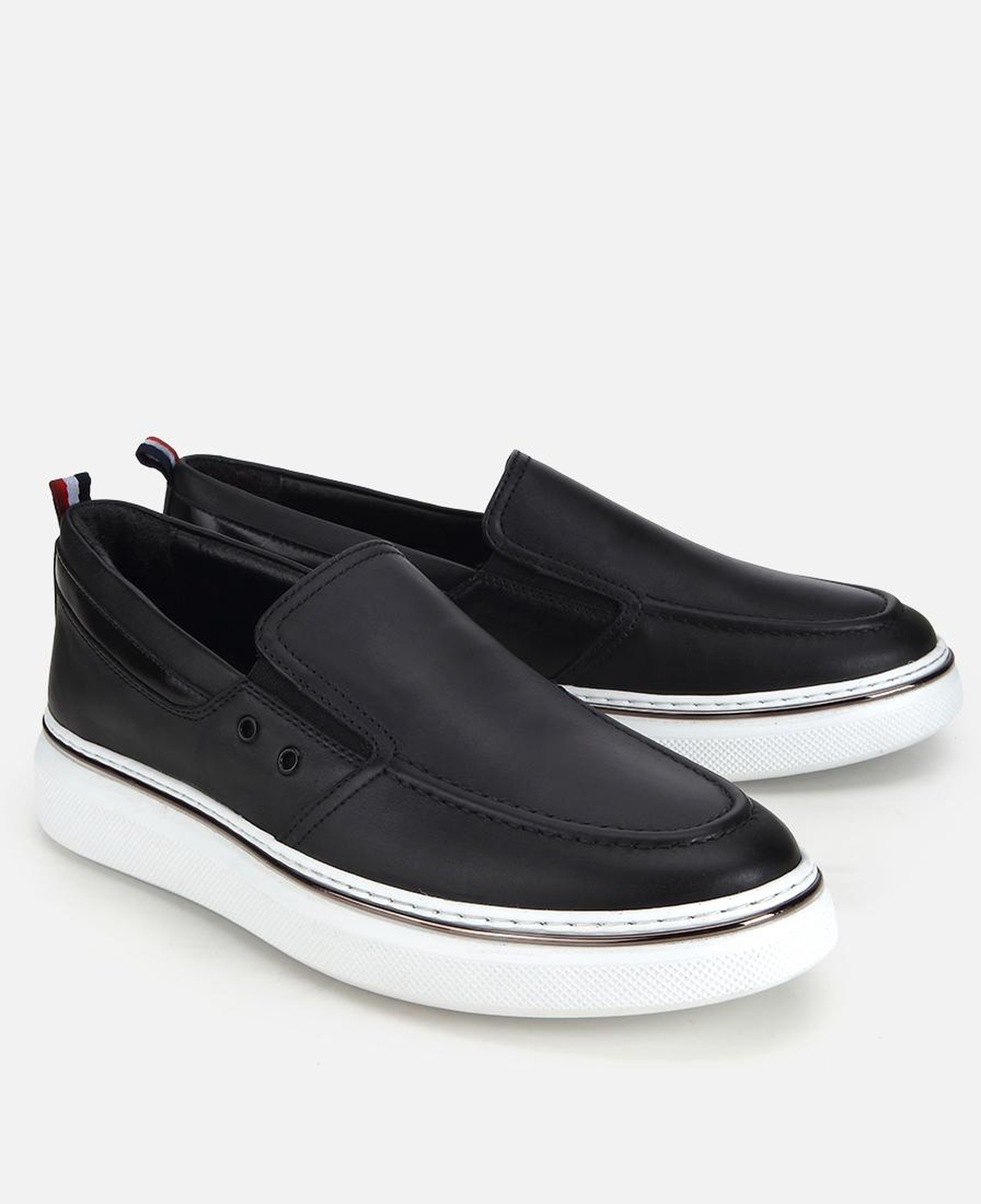 Erkek Deri Siyah Metal Detaylı Günlük Loafer